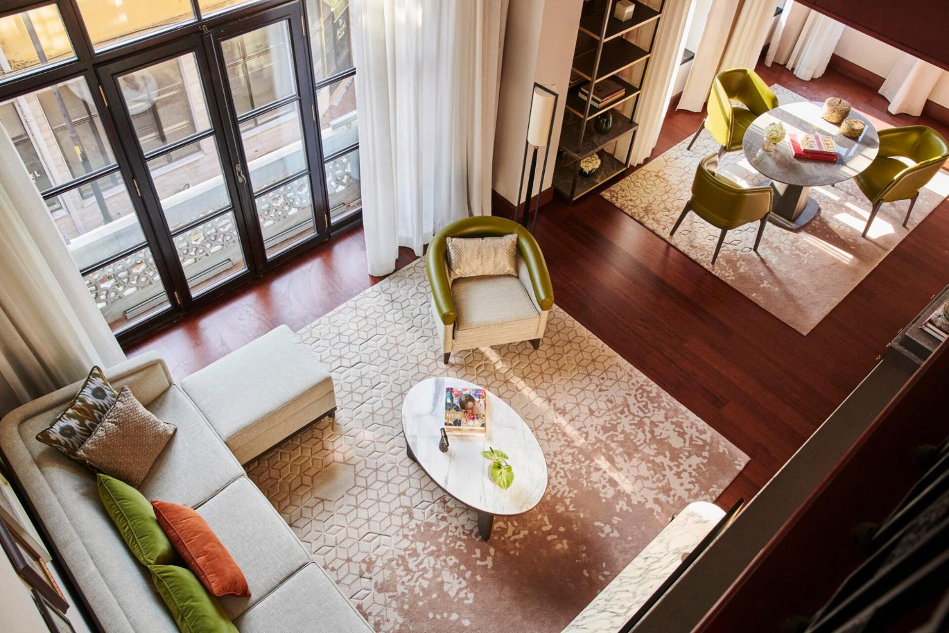 Beyzade One-Bedroom King Suite photo 1