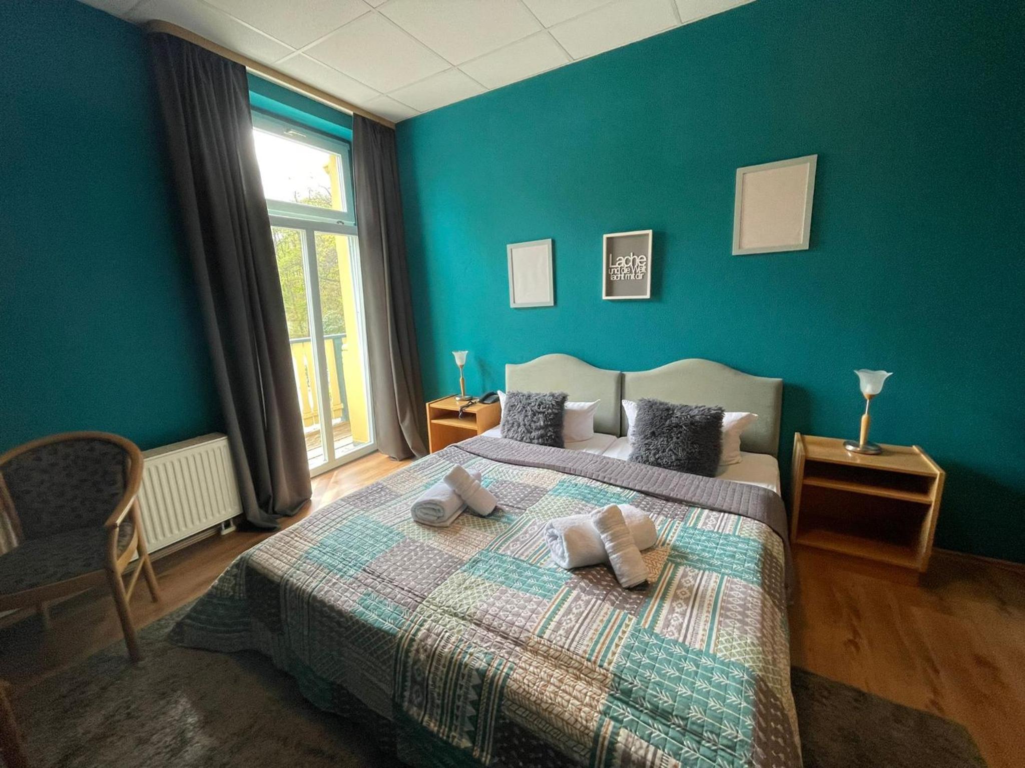 Double Room - Photo 4