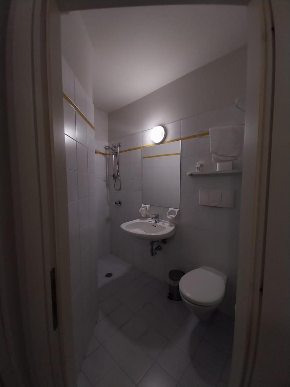 Double Room with Private Bathroom photo 3