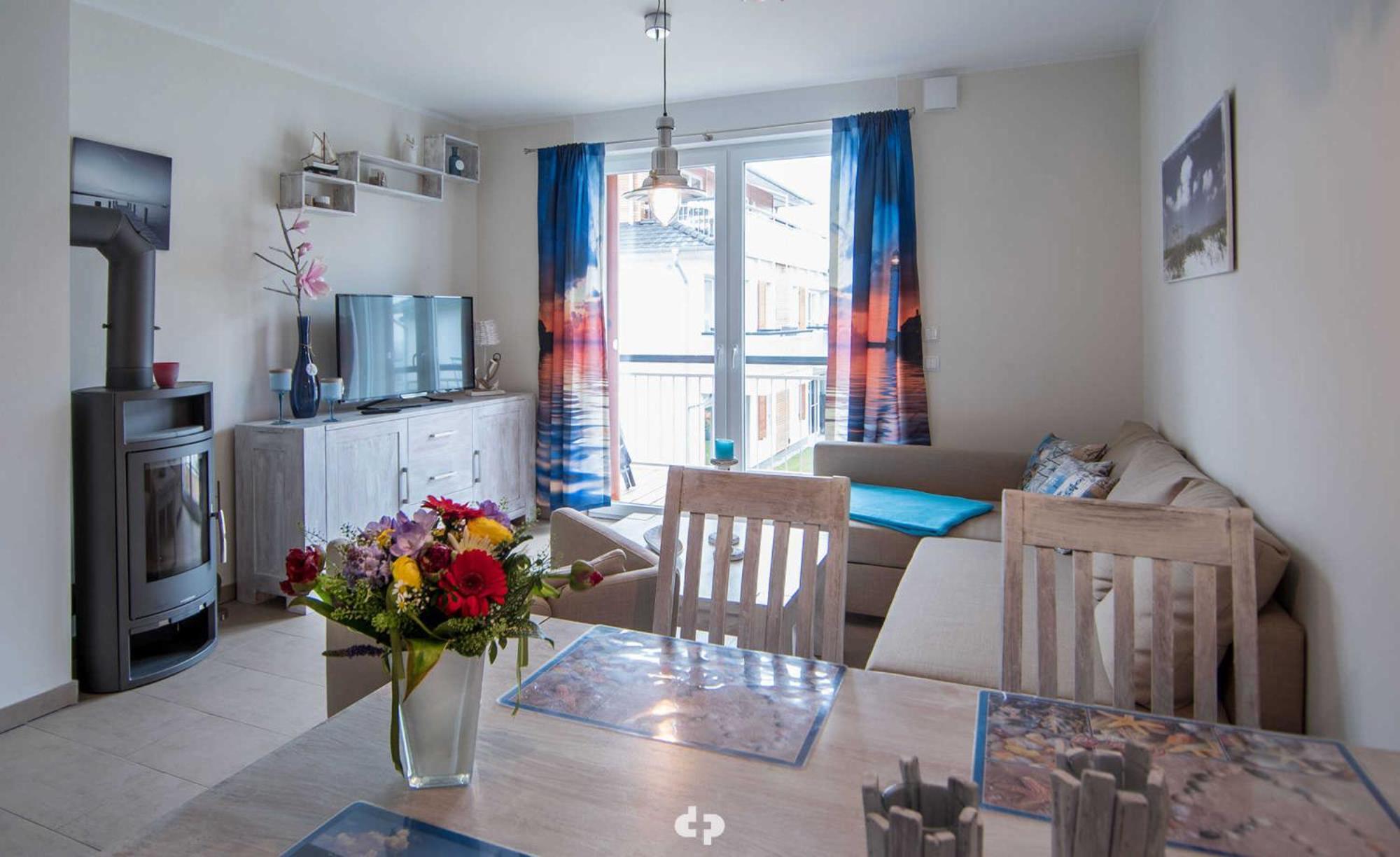 One-Bedroom Apartment with Balcony photo 1