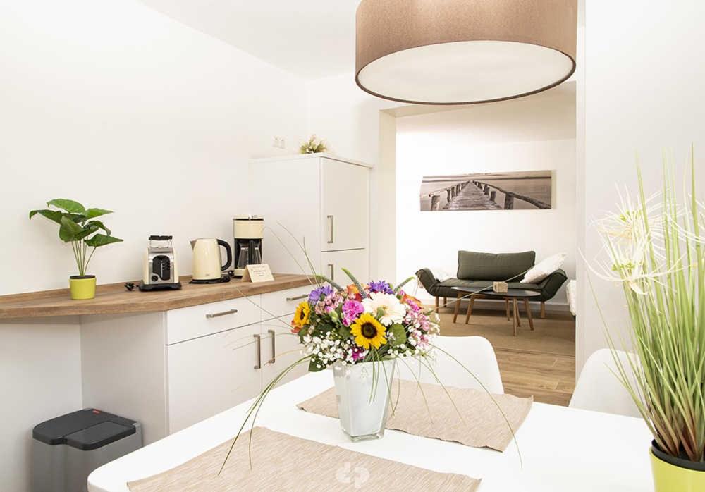 One-Bedroom Apartment with Terrace photo 2