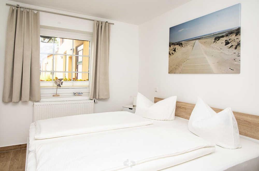 One-Bedroom Apartment with Terrace photo 3