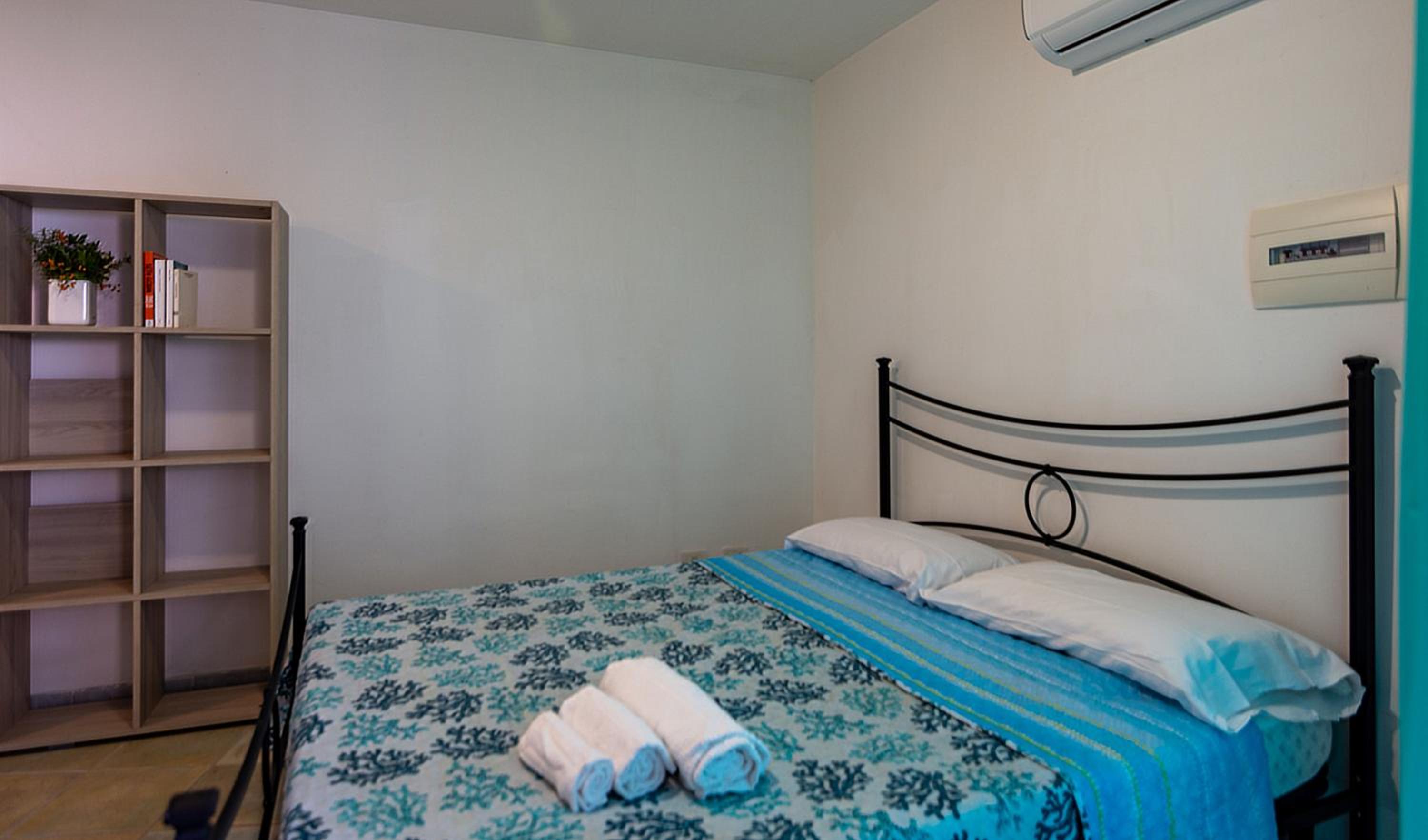 Studio Apartment photo 2