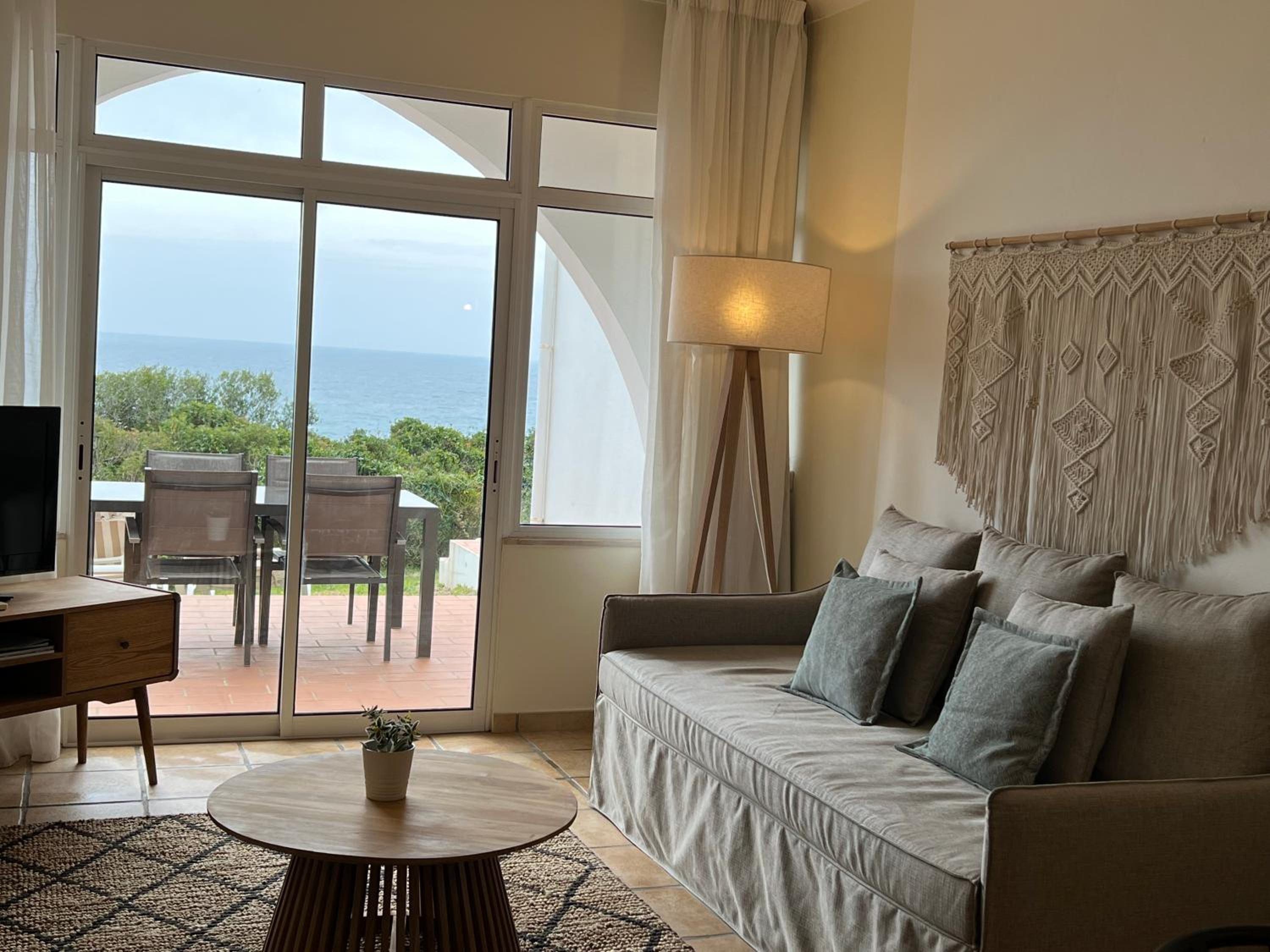 Premium Two-Bedroom Apartment - Photo 2
