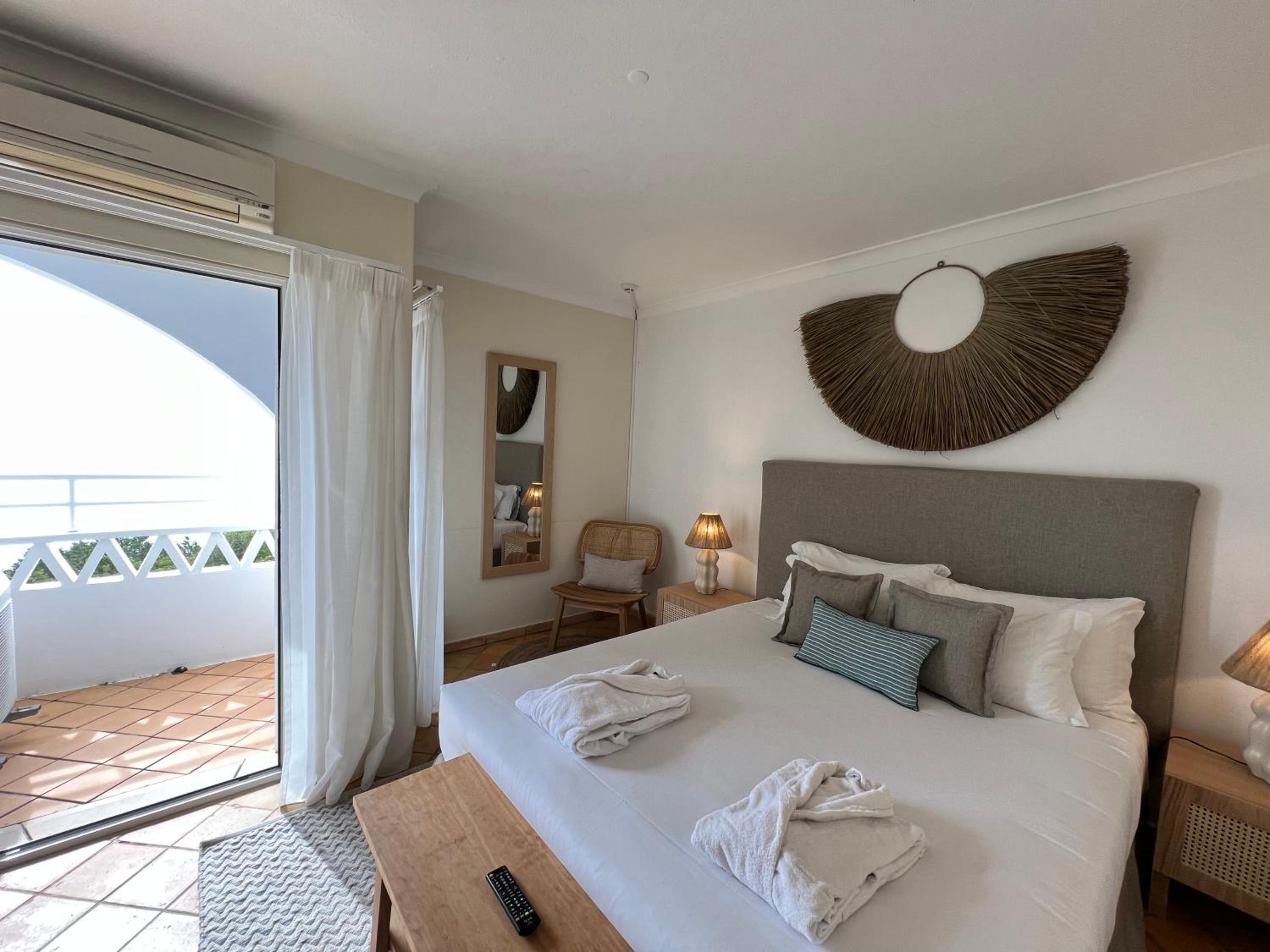 Premium Two-Bedroom Apartment - Photo 9