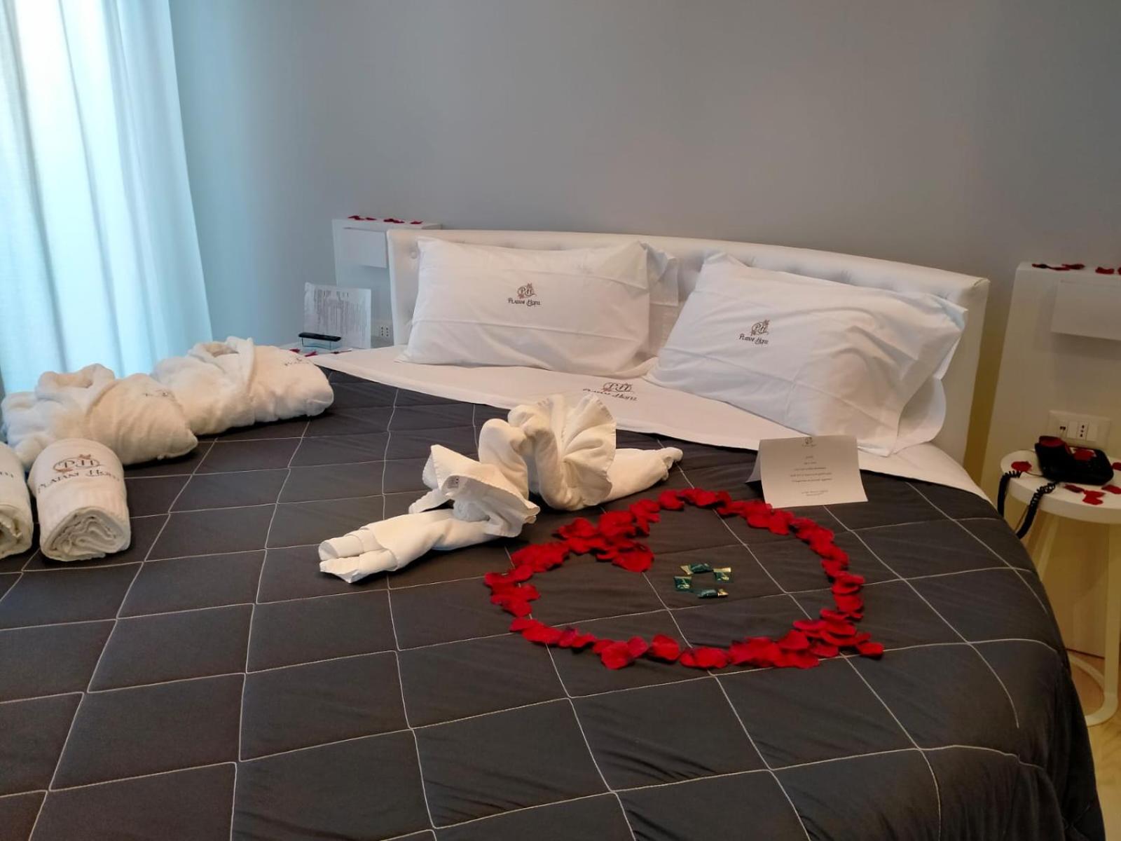 Suite with Spa Bath and Sauna - Photo 2
