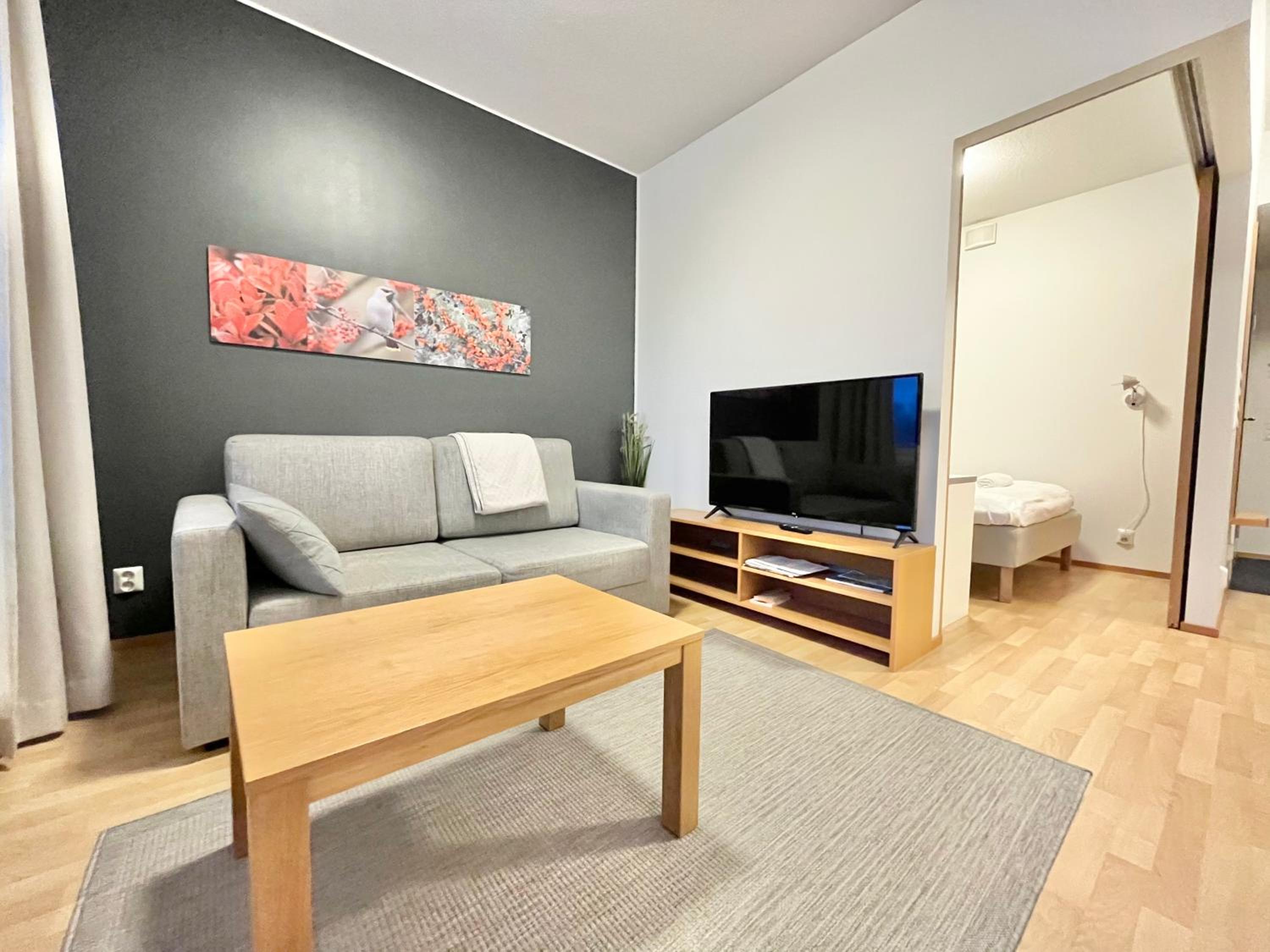 One-Bedroom Apartment - Photo 4