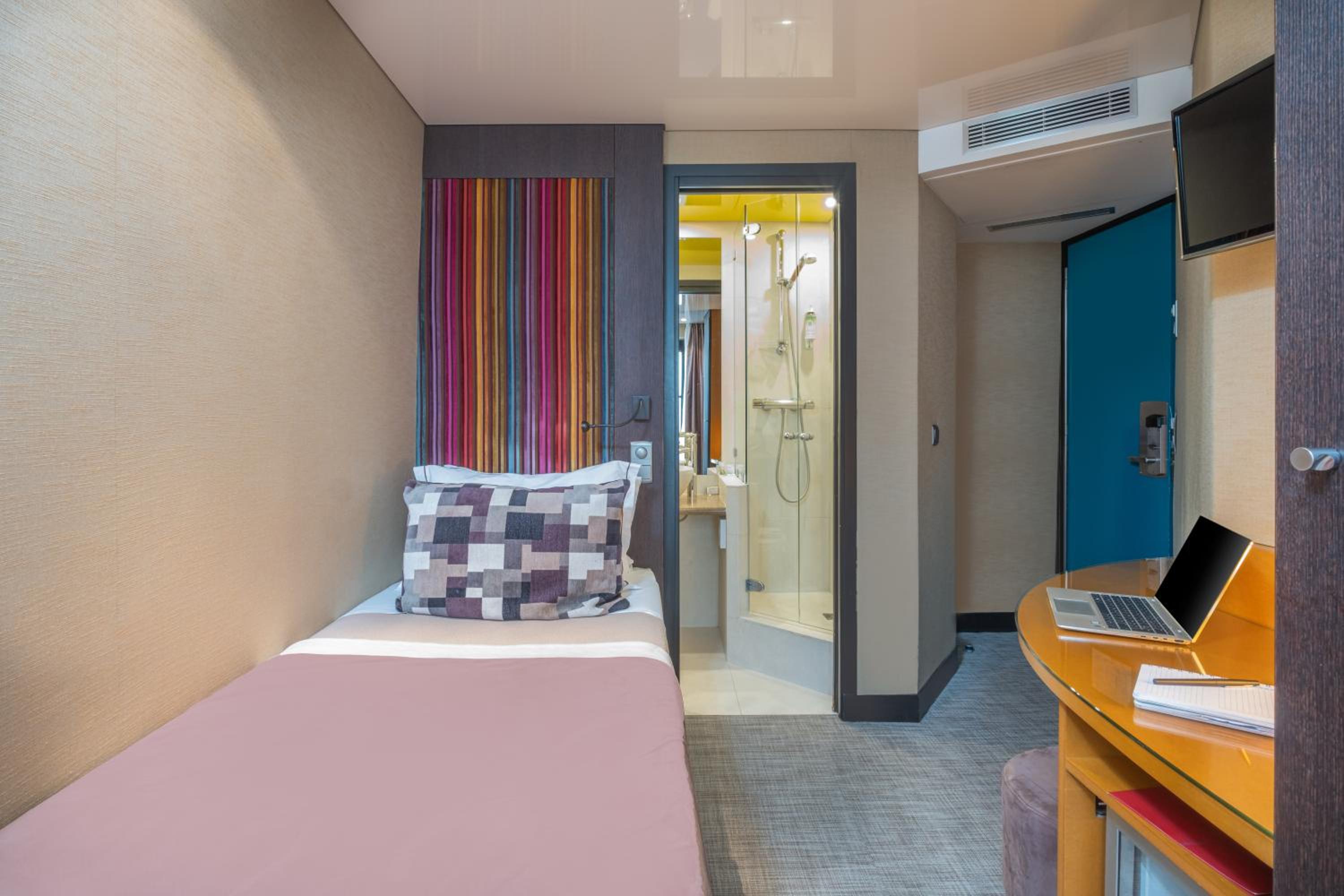 Single Room photo 2
