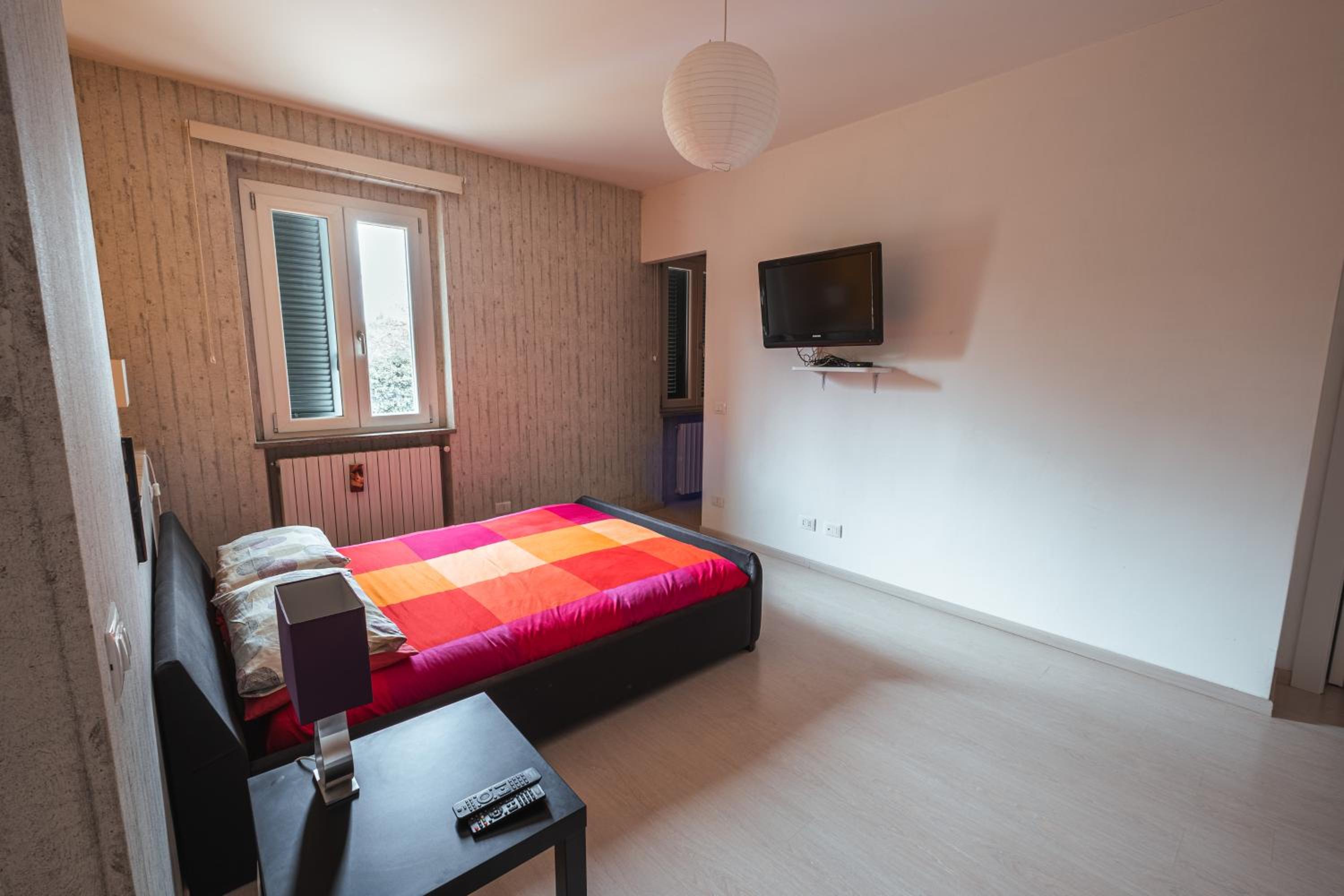 One-Bedroom Apartment - Photo 17
