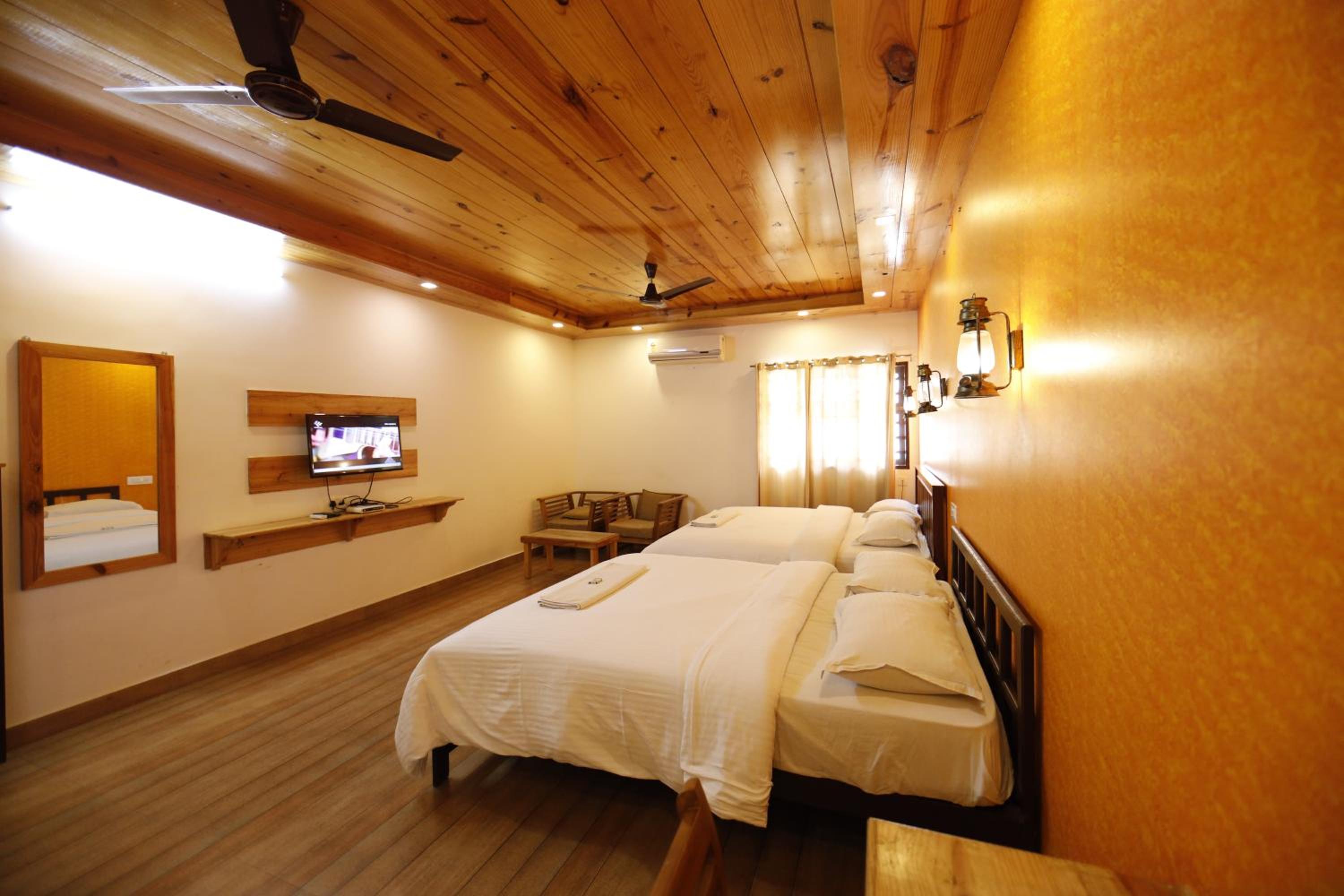 Economy Quadruple Room