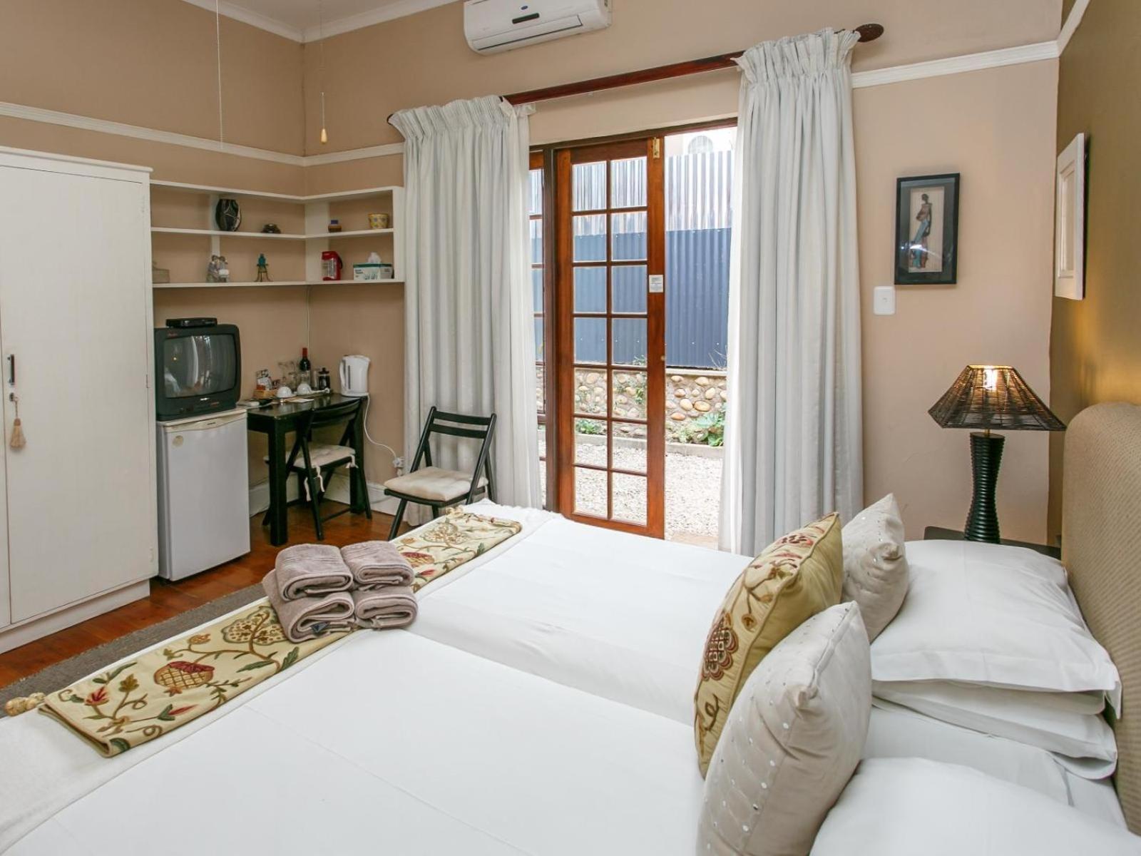 Standard Twin Room photo 2