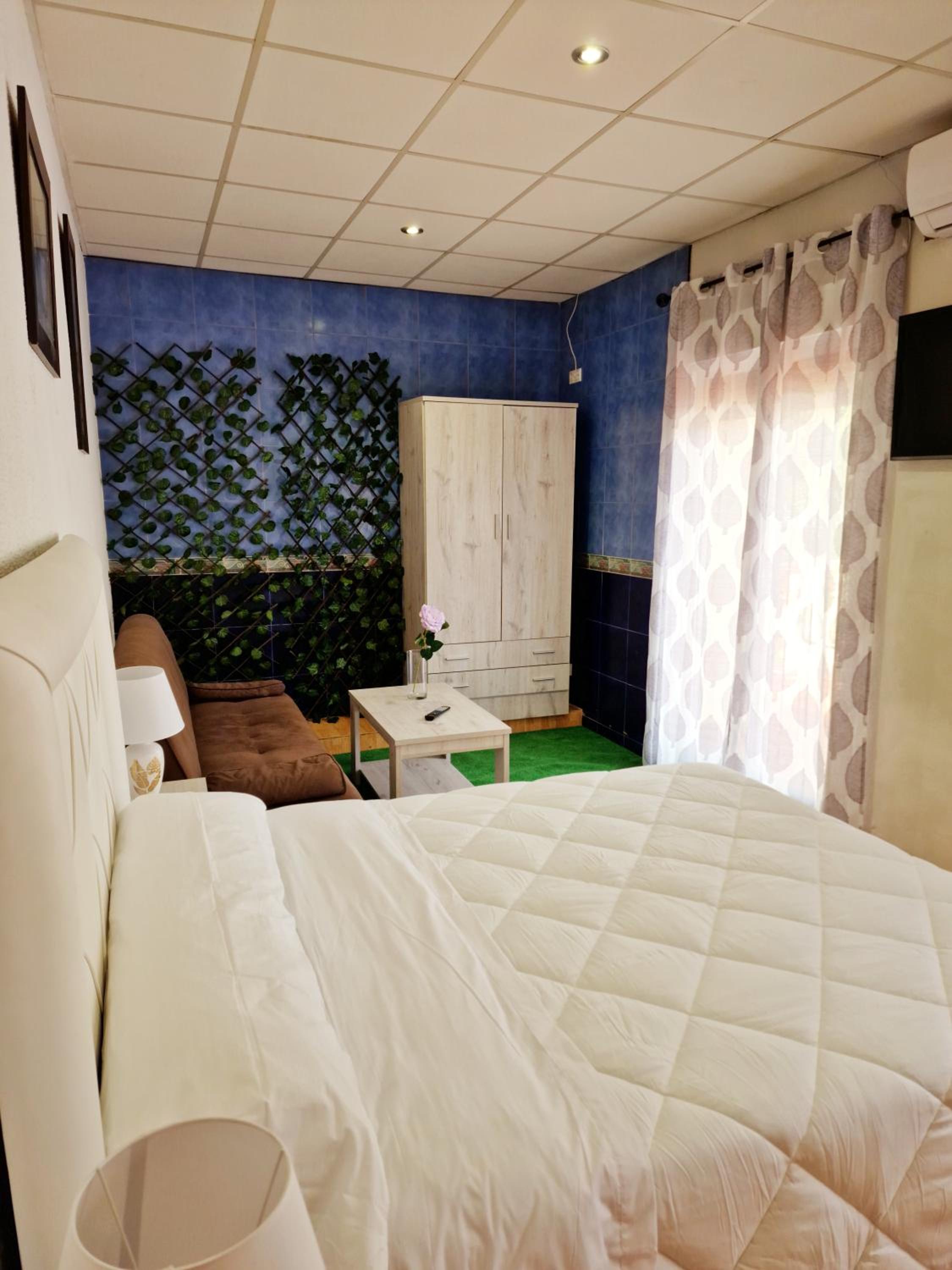 Triple Room with Private Bathroom photo 3