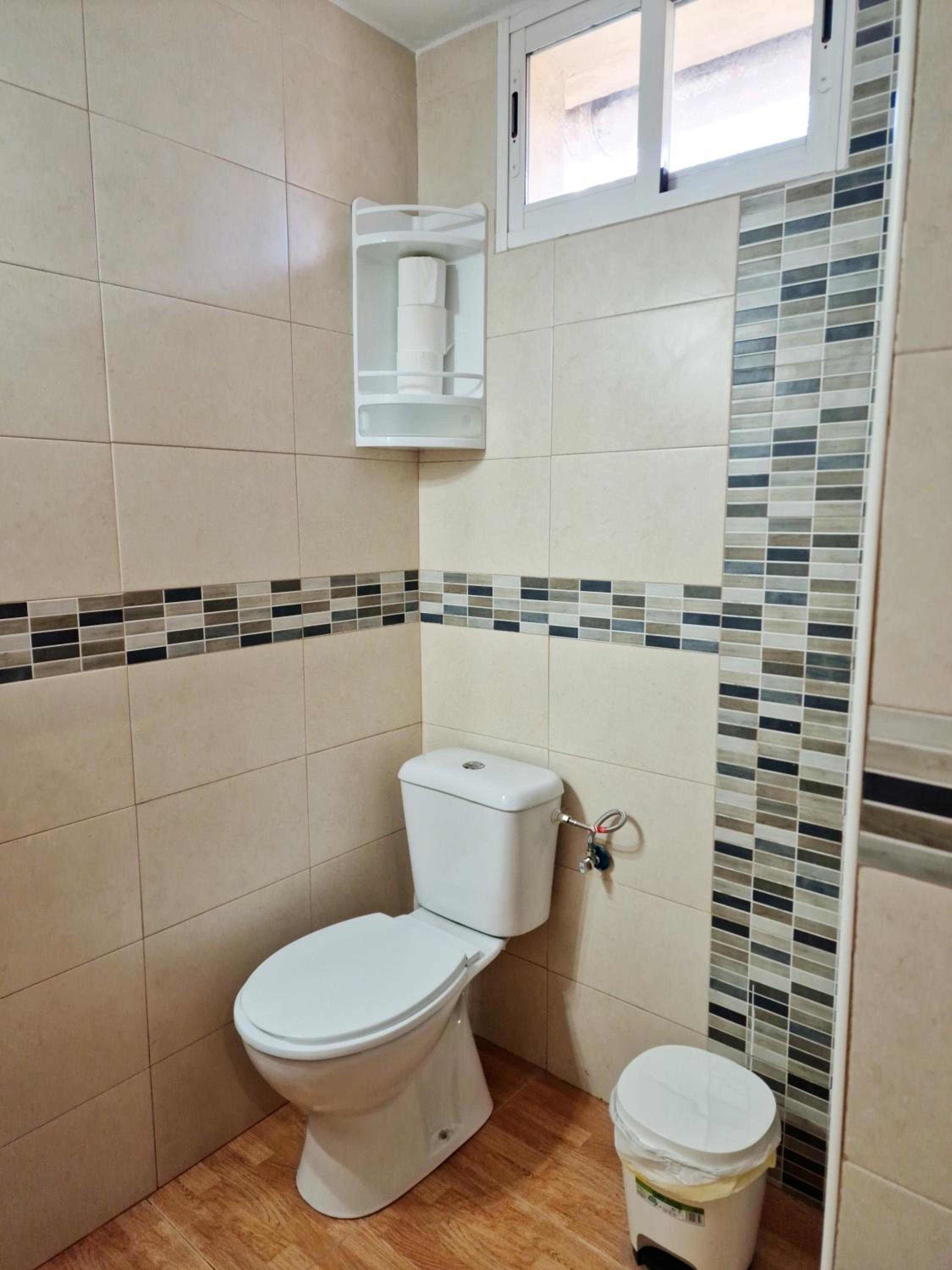 Double Room with Private Bathroom photo 2