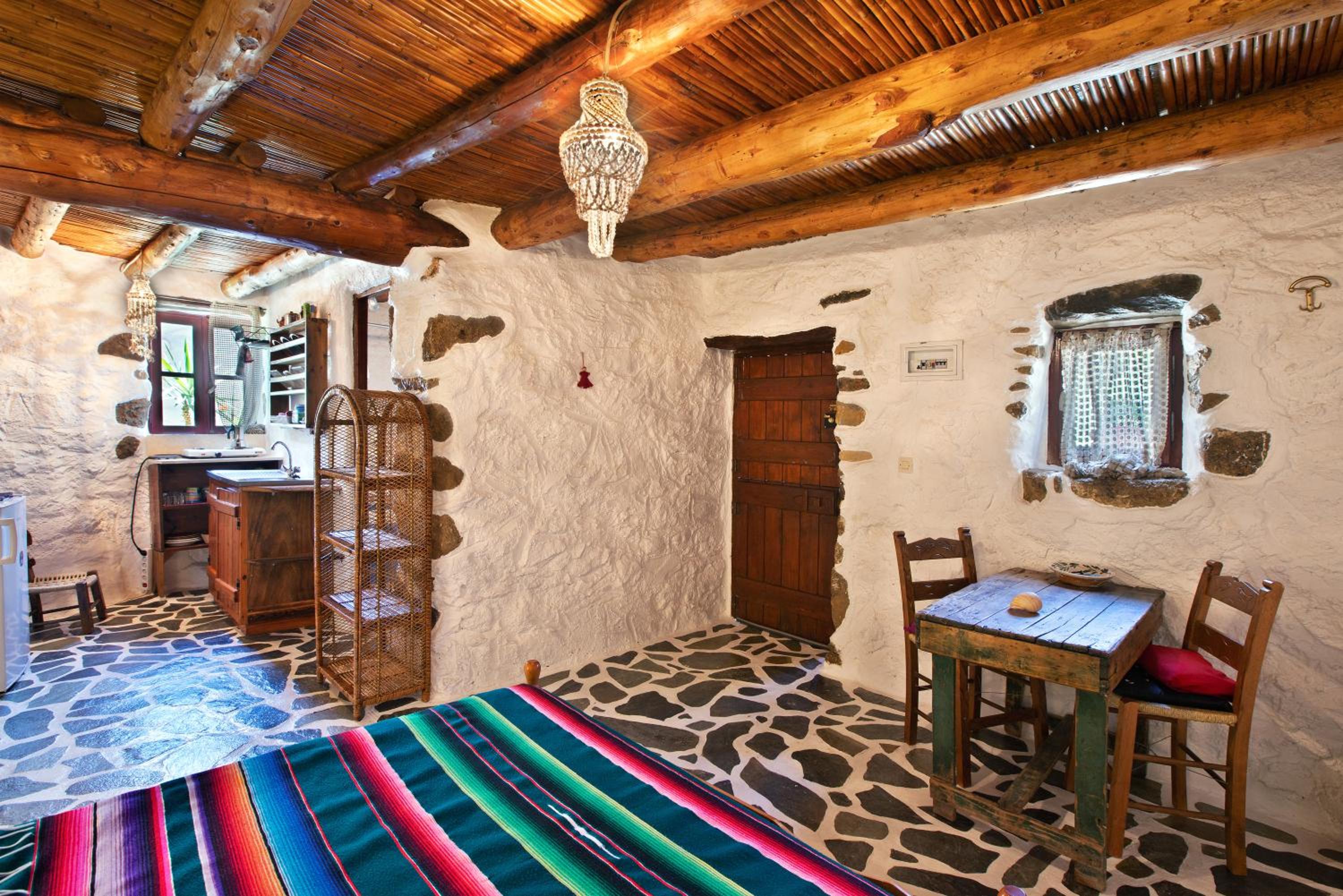 Deluxe Bungalow with Garden View - Photo 12