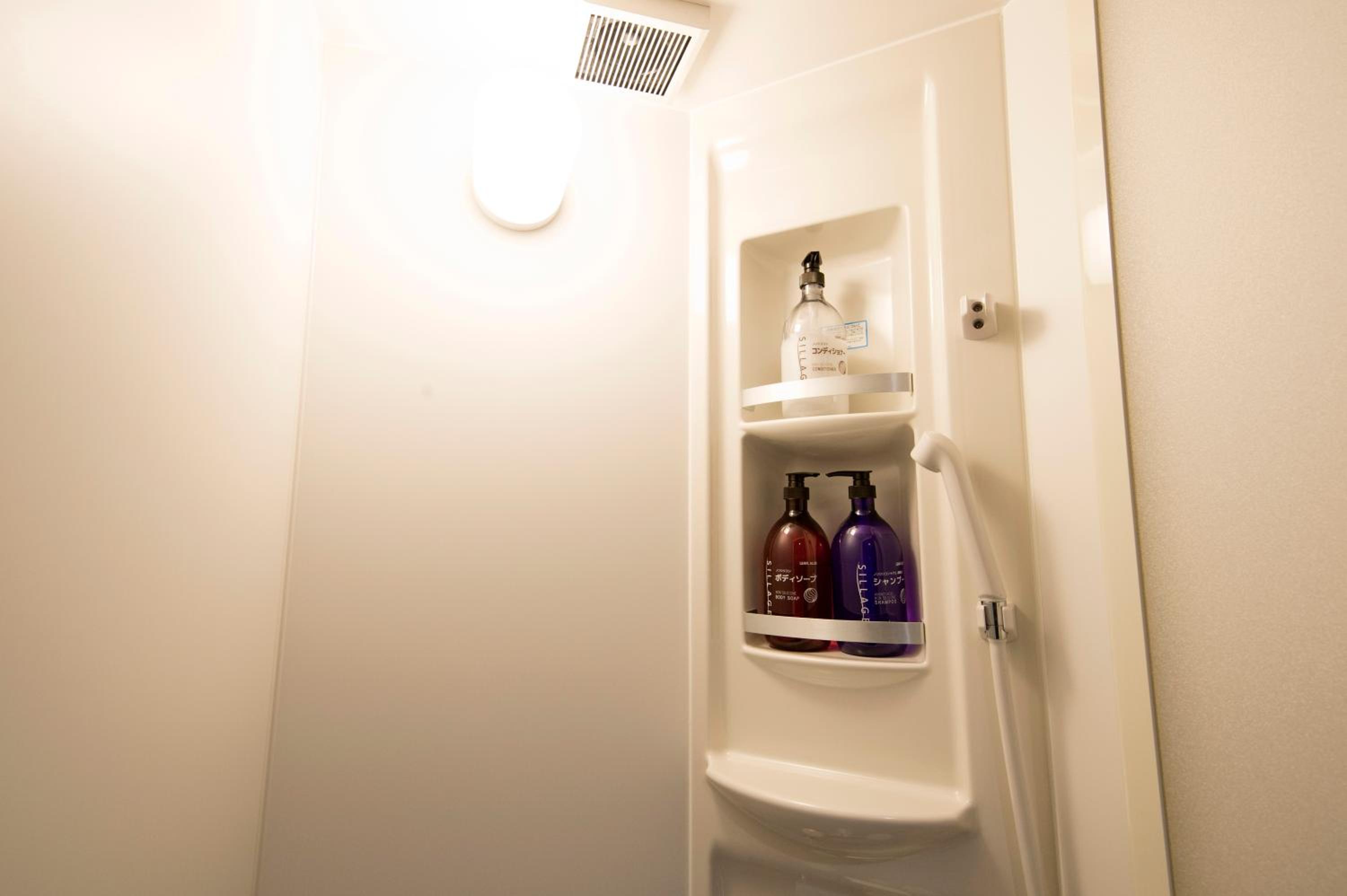 Triple Room with Private Bathroom photo 2