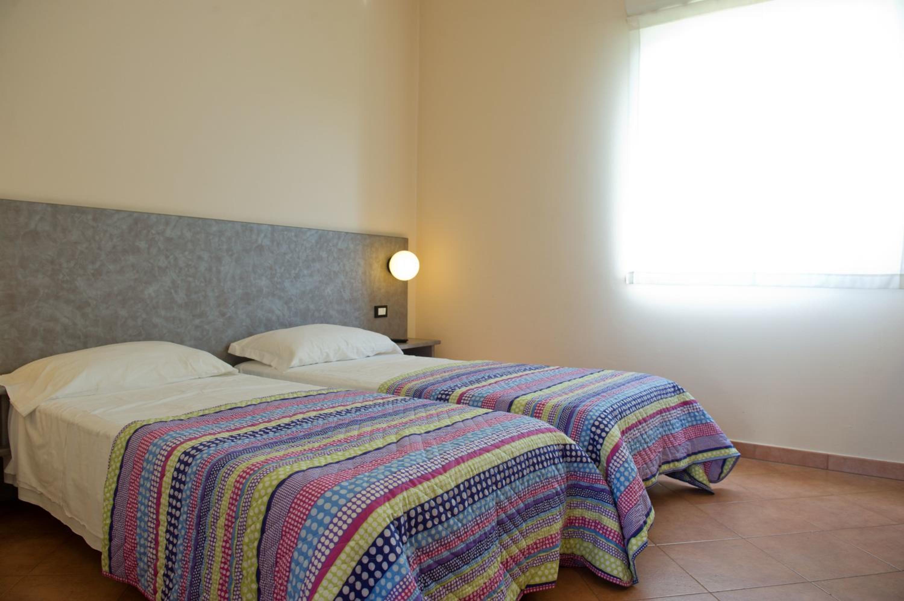 Twin Room - Photo 1