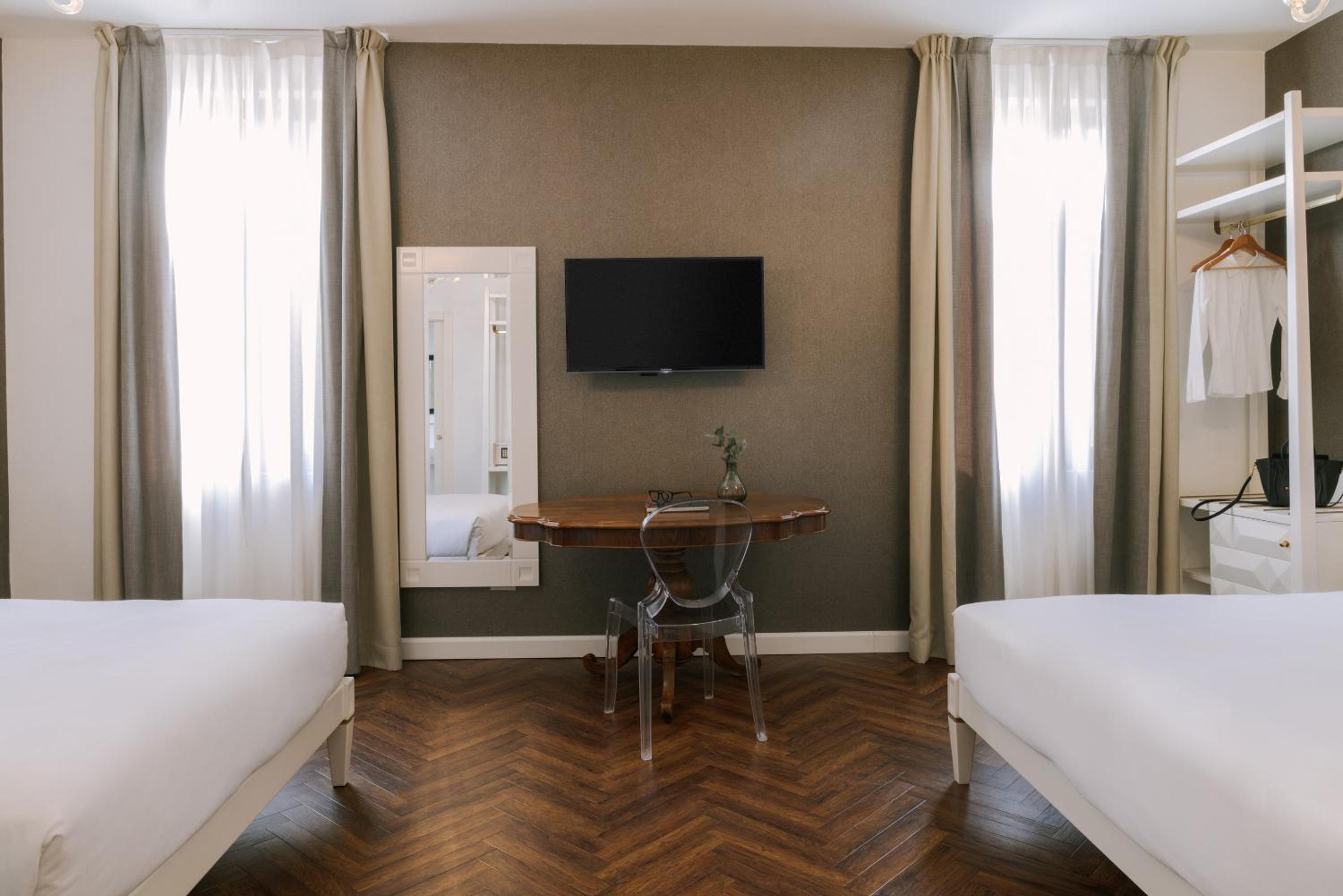 Queen Room With Two Queen Beds