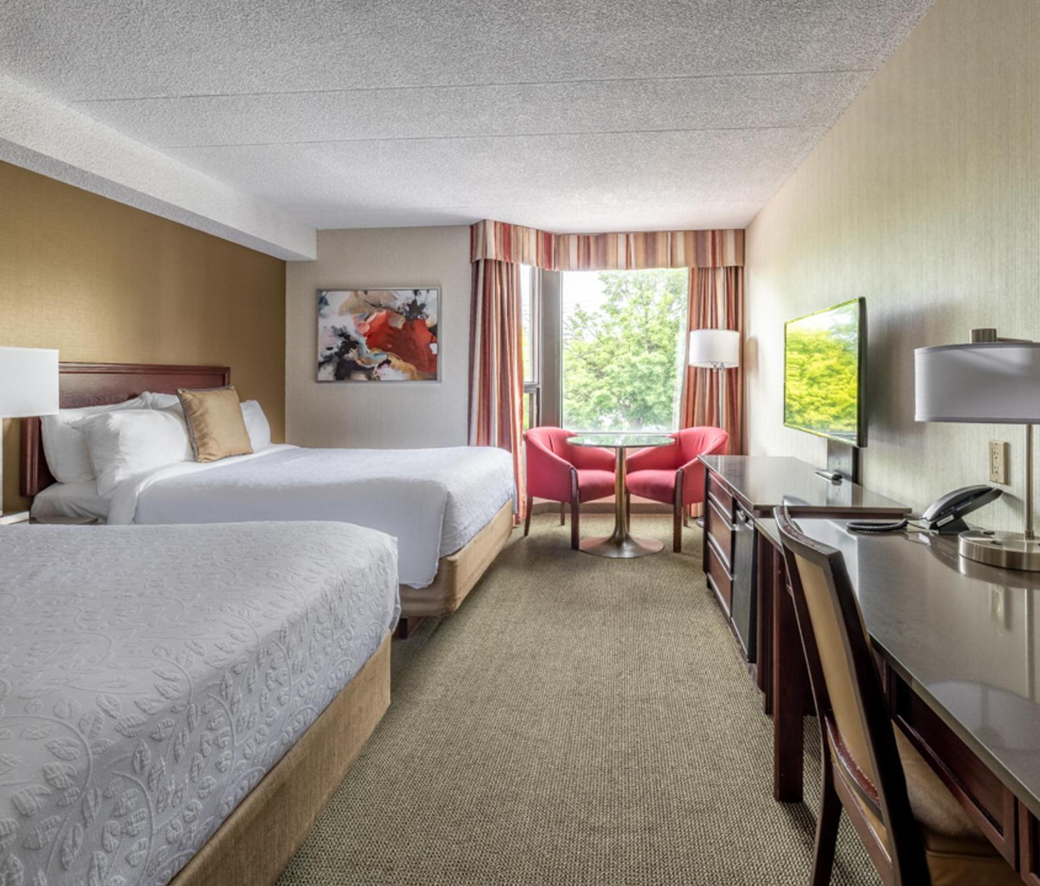 Double Room with Two Double Beds - Photo 2