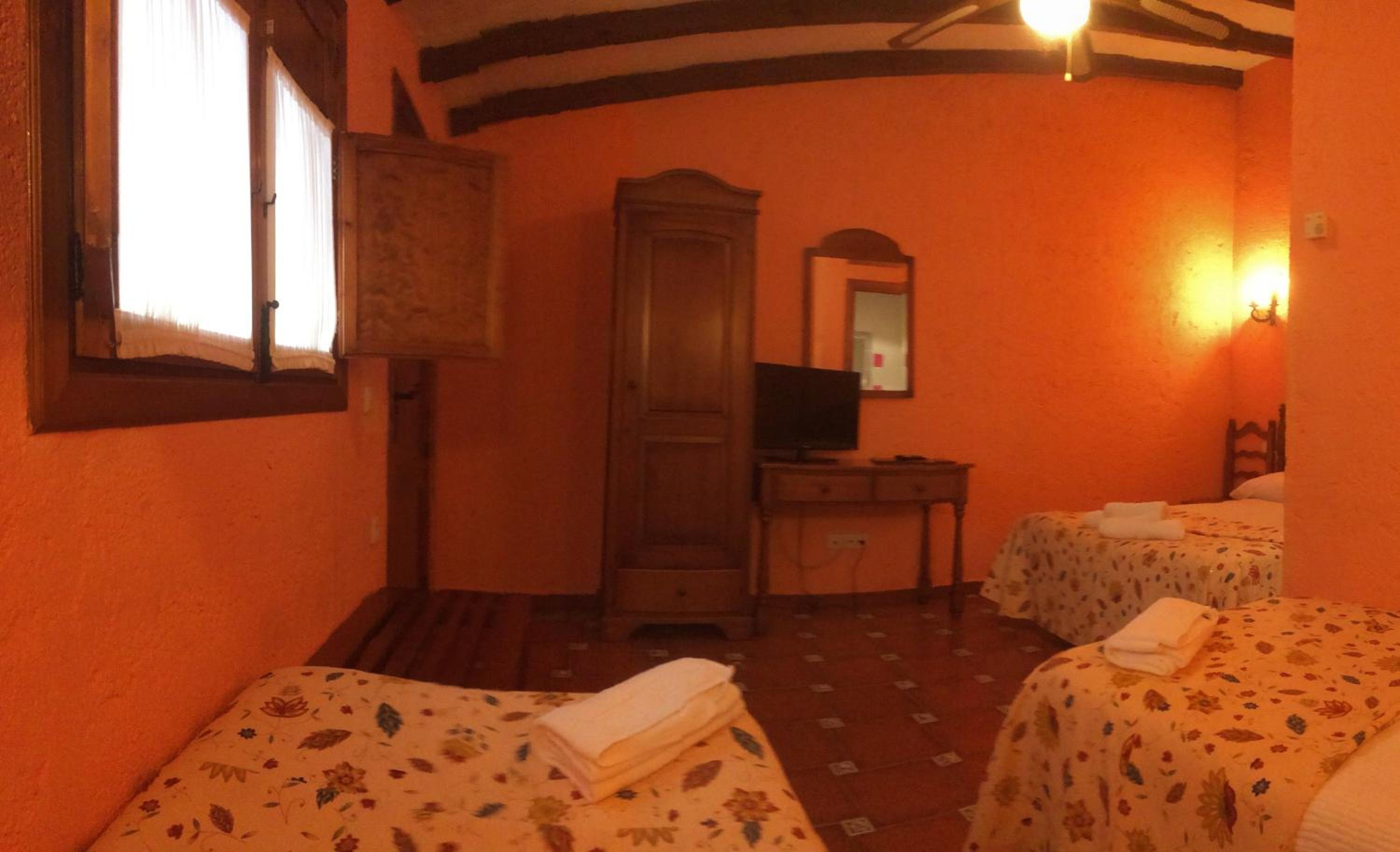 Triple Room photo 2