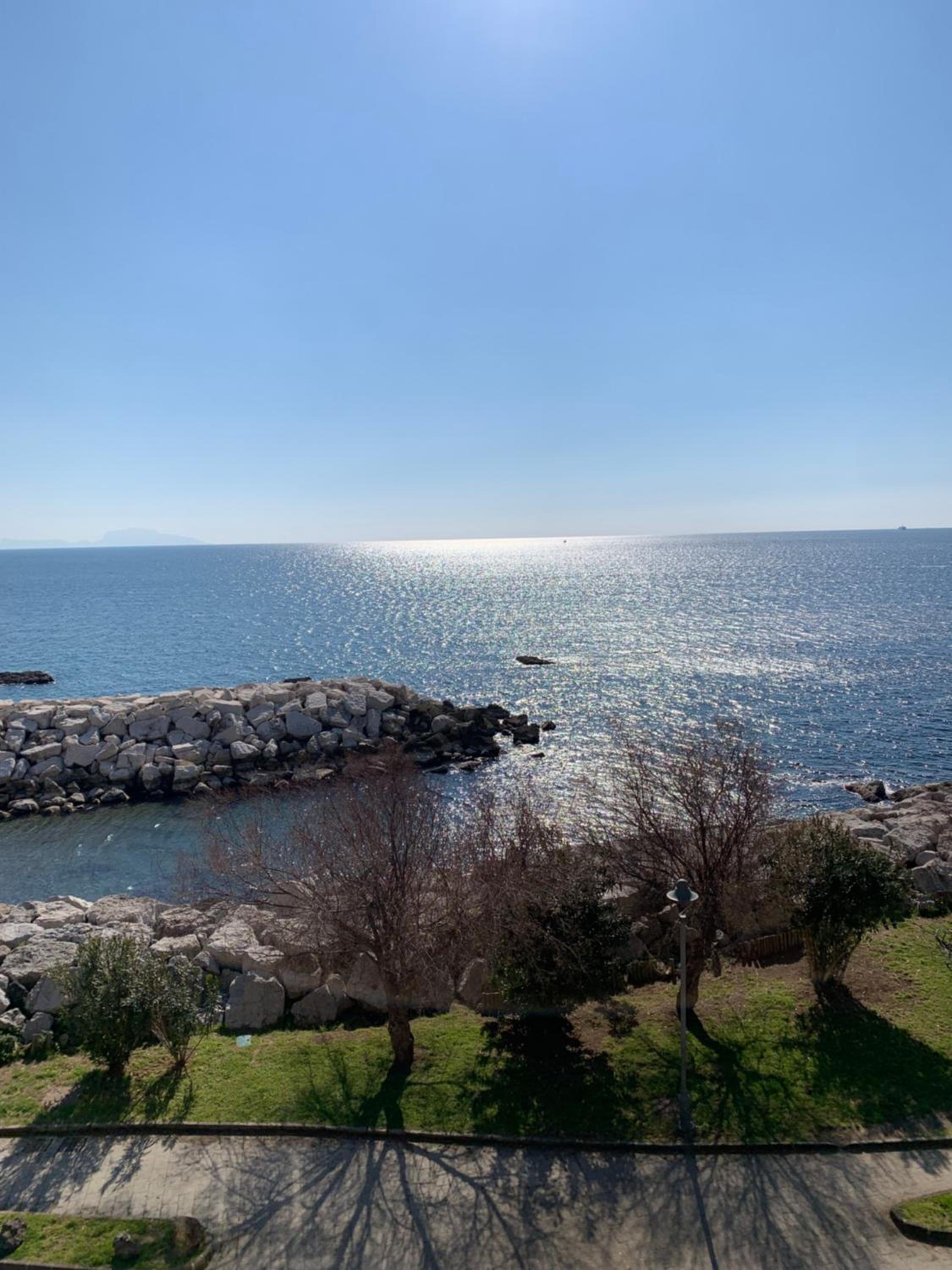 Deluxe Double Room with Sea View - Photo 7