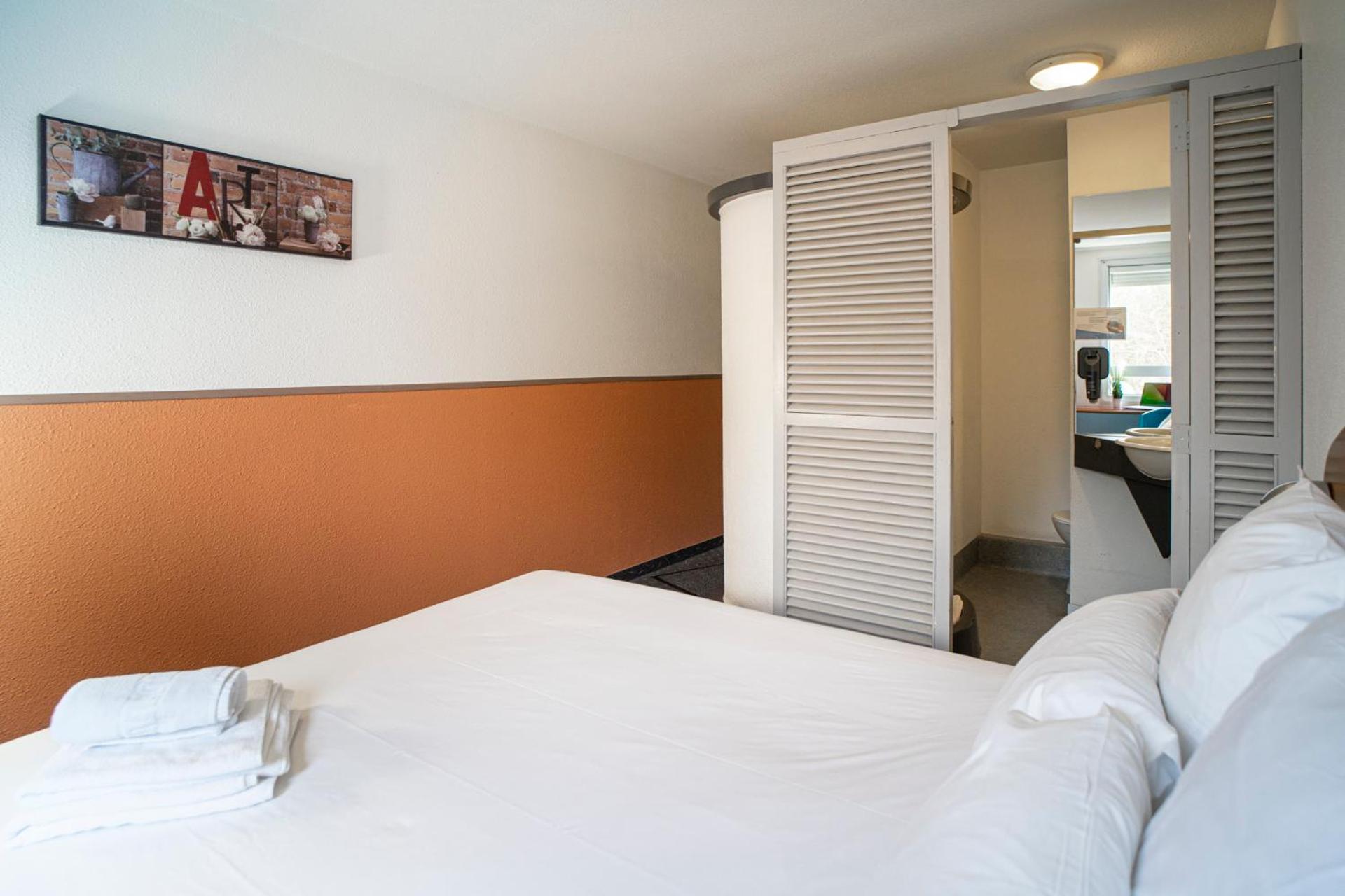Double Room - Photo 5