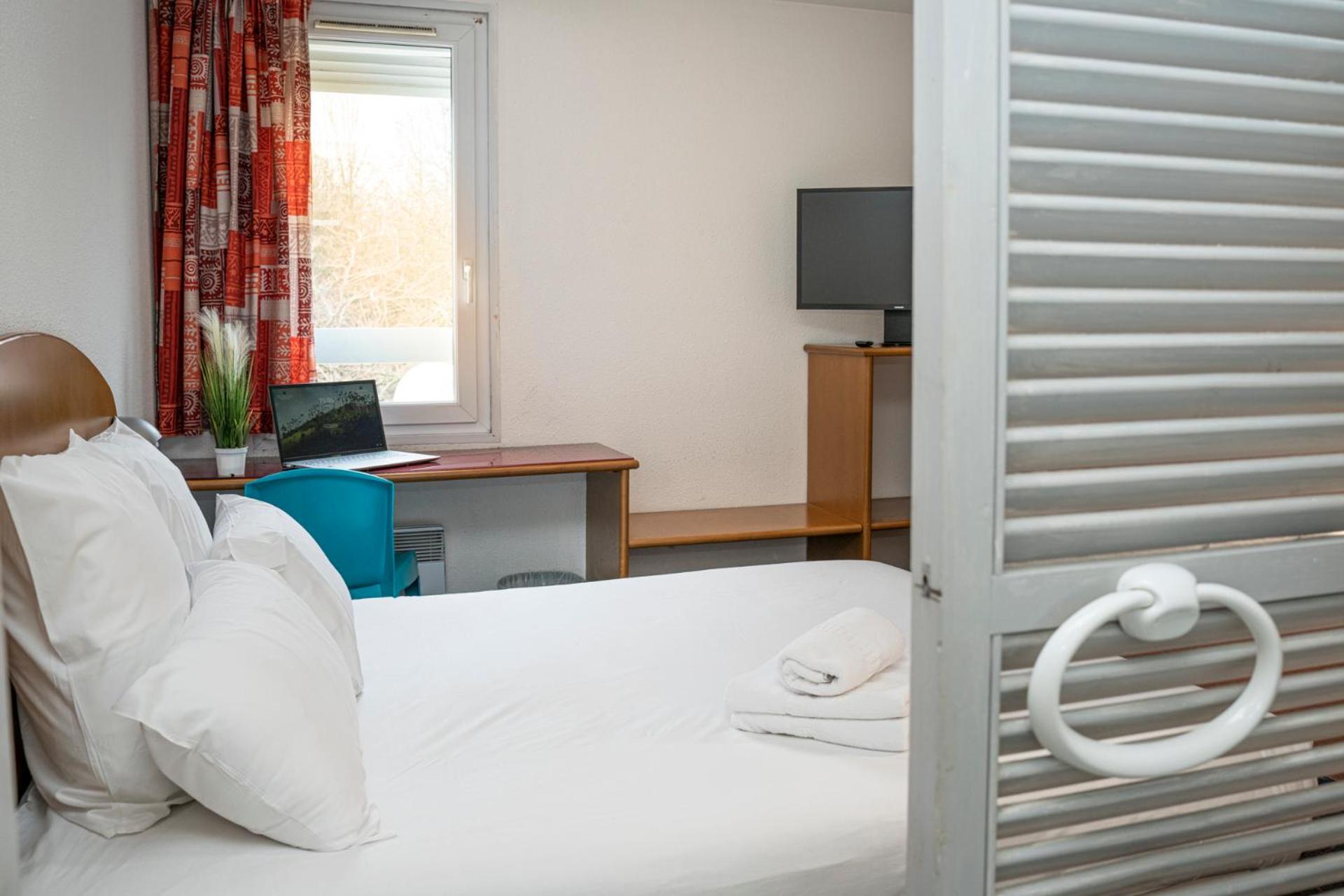 Double Room - Disability Access - Photo 3