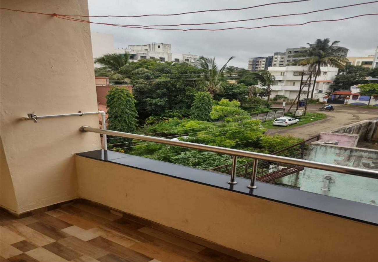 One-Bedroom Apartment - Photo 36