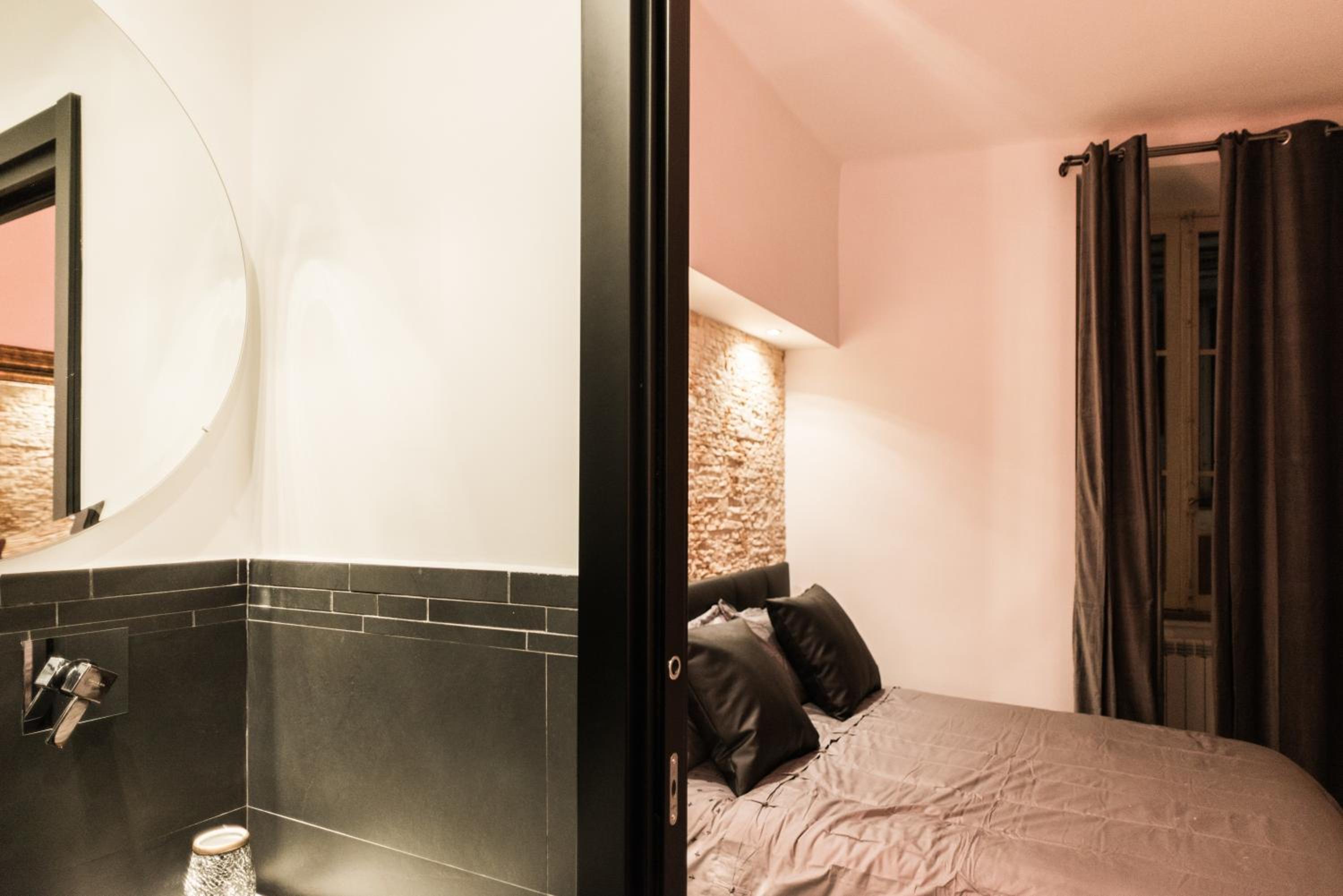 Small Double Room photo 3