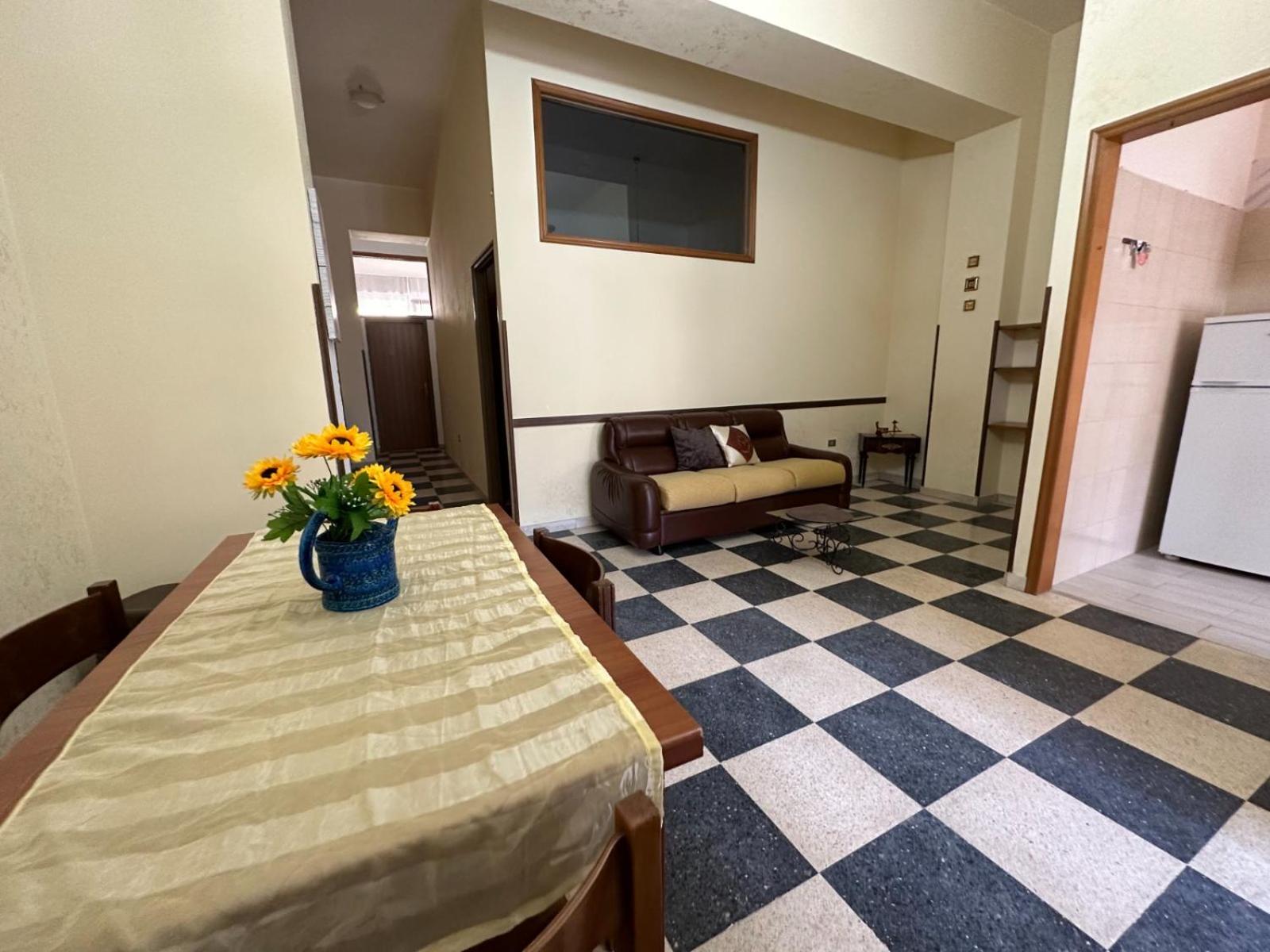 Apartment - Ground Floor photo 2