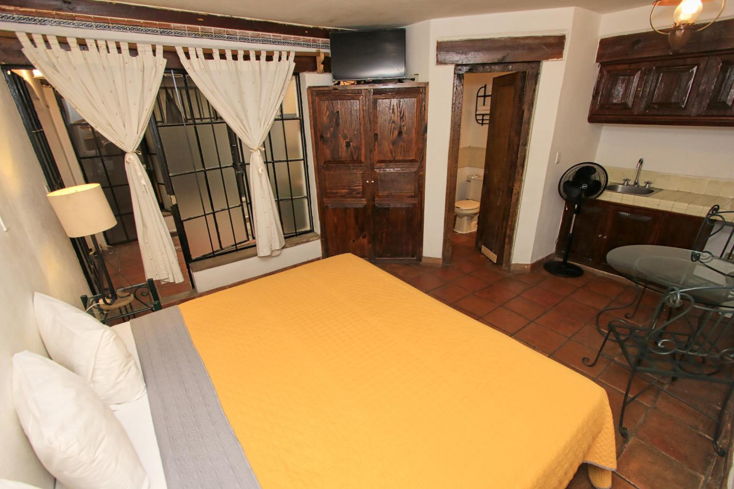 Standard Room - Photo 6
