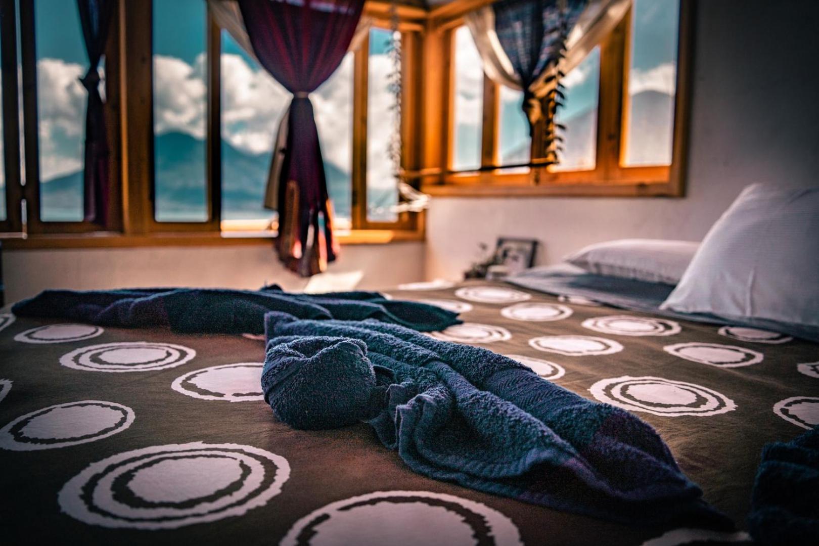 King Room with Lake View photo 3