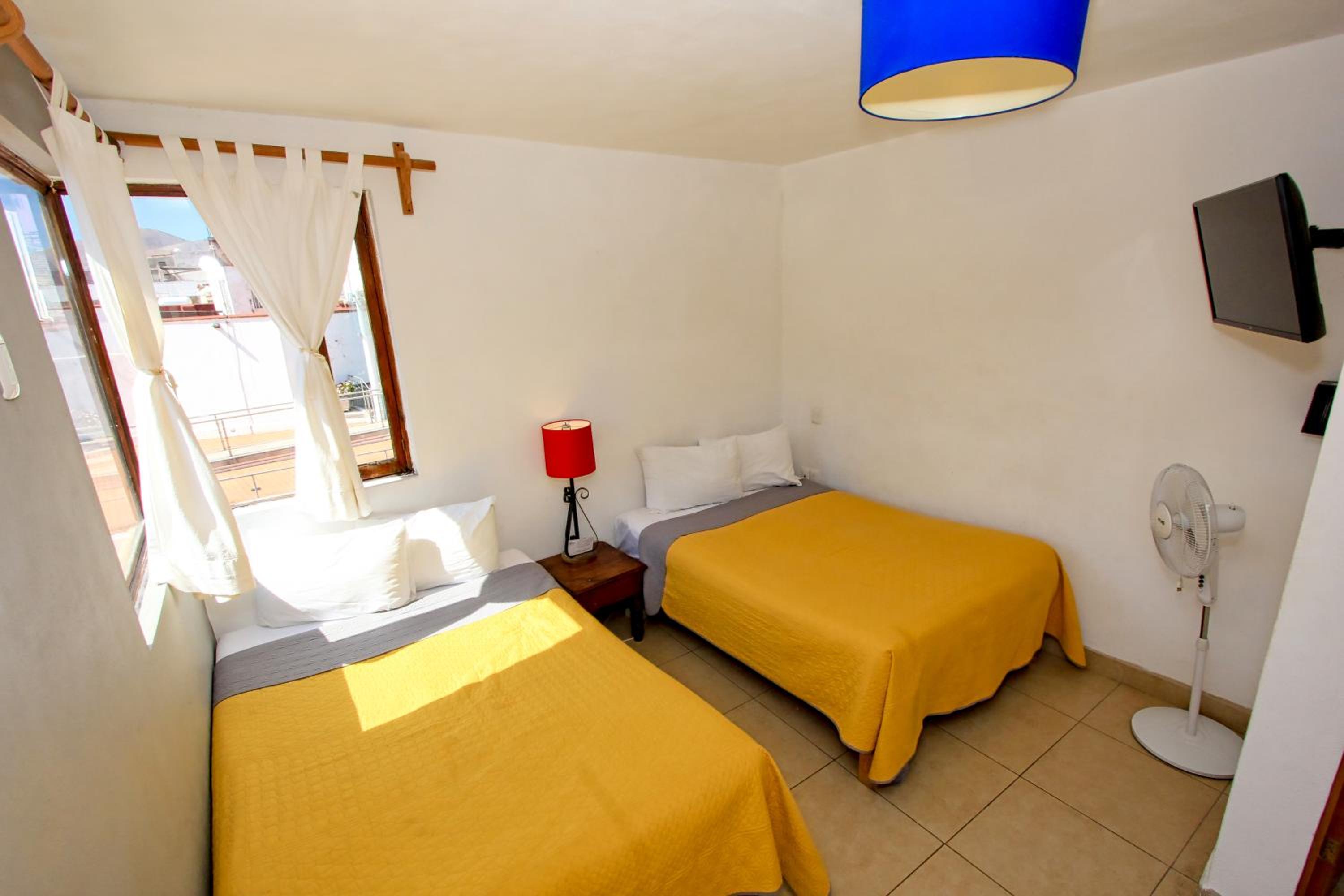 Double Room with Two Double Beds - Photo 17