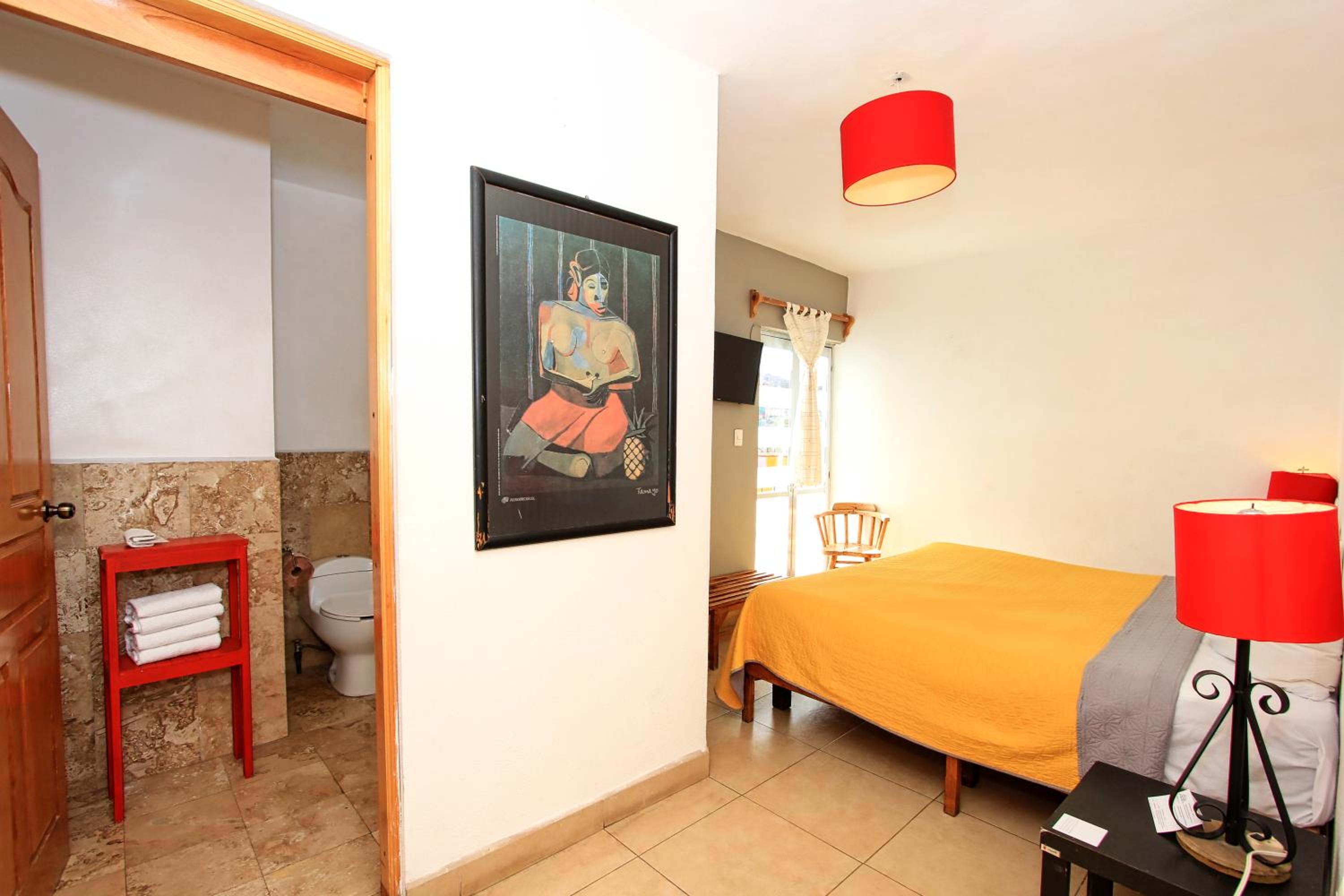 Standard Room - Photo 13