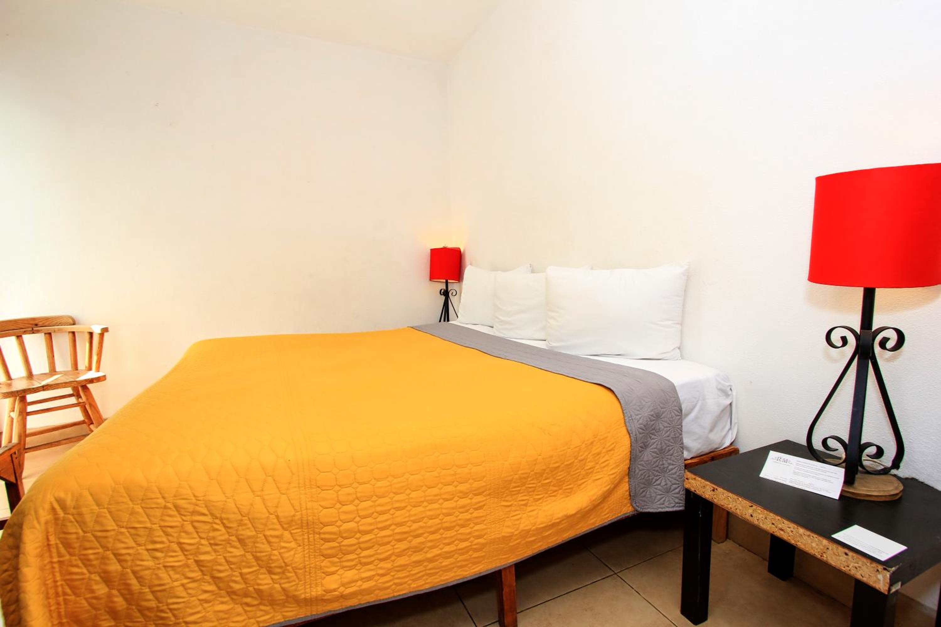 Standard Room - Photo 7