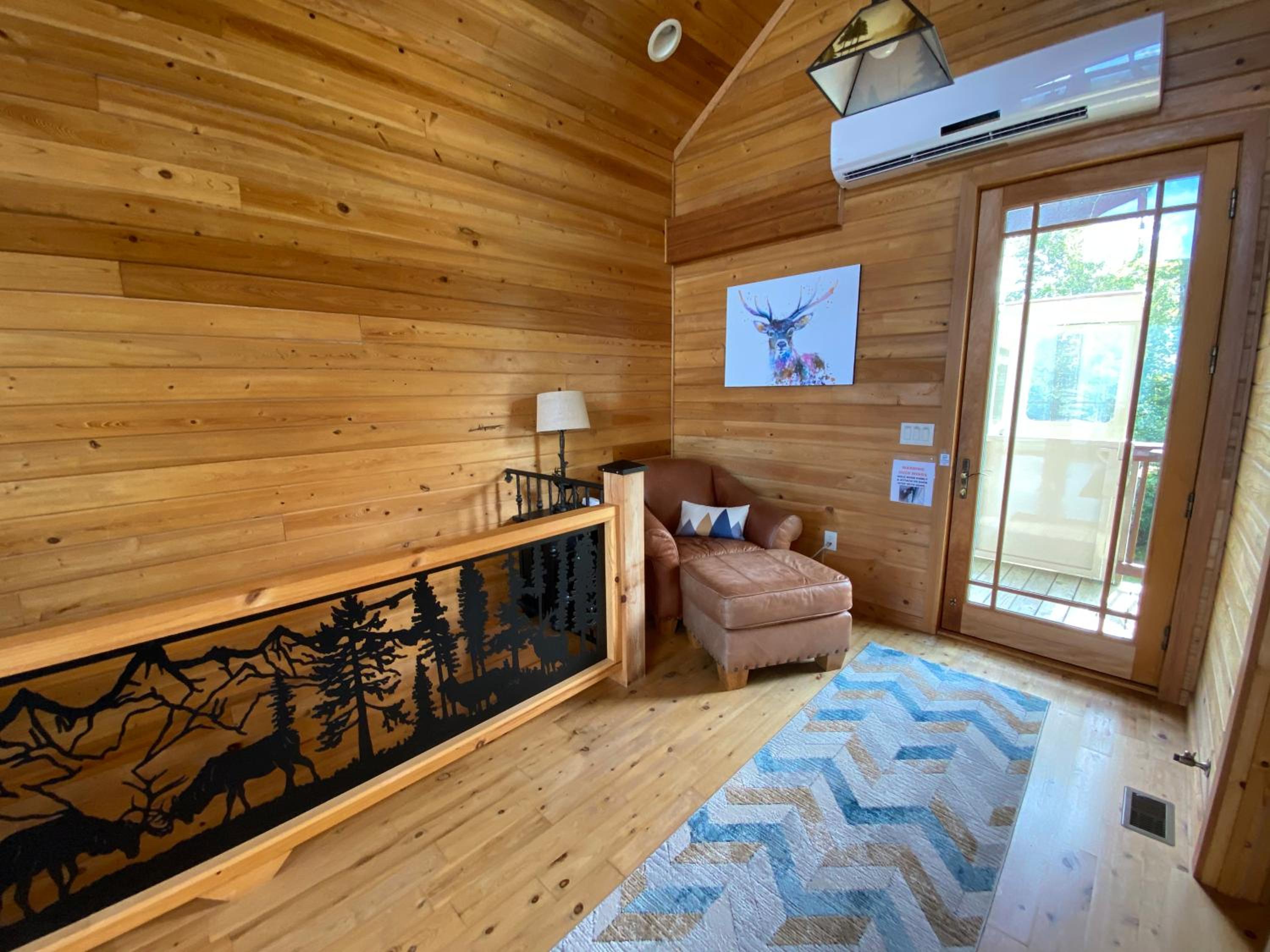 Five-Bedroom House photo 1
