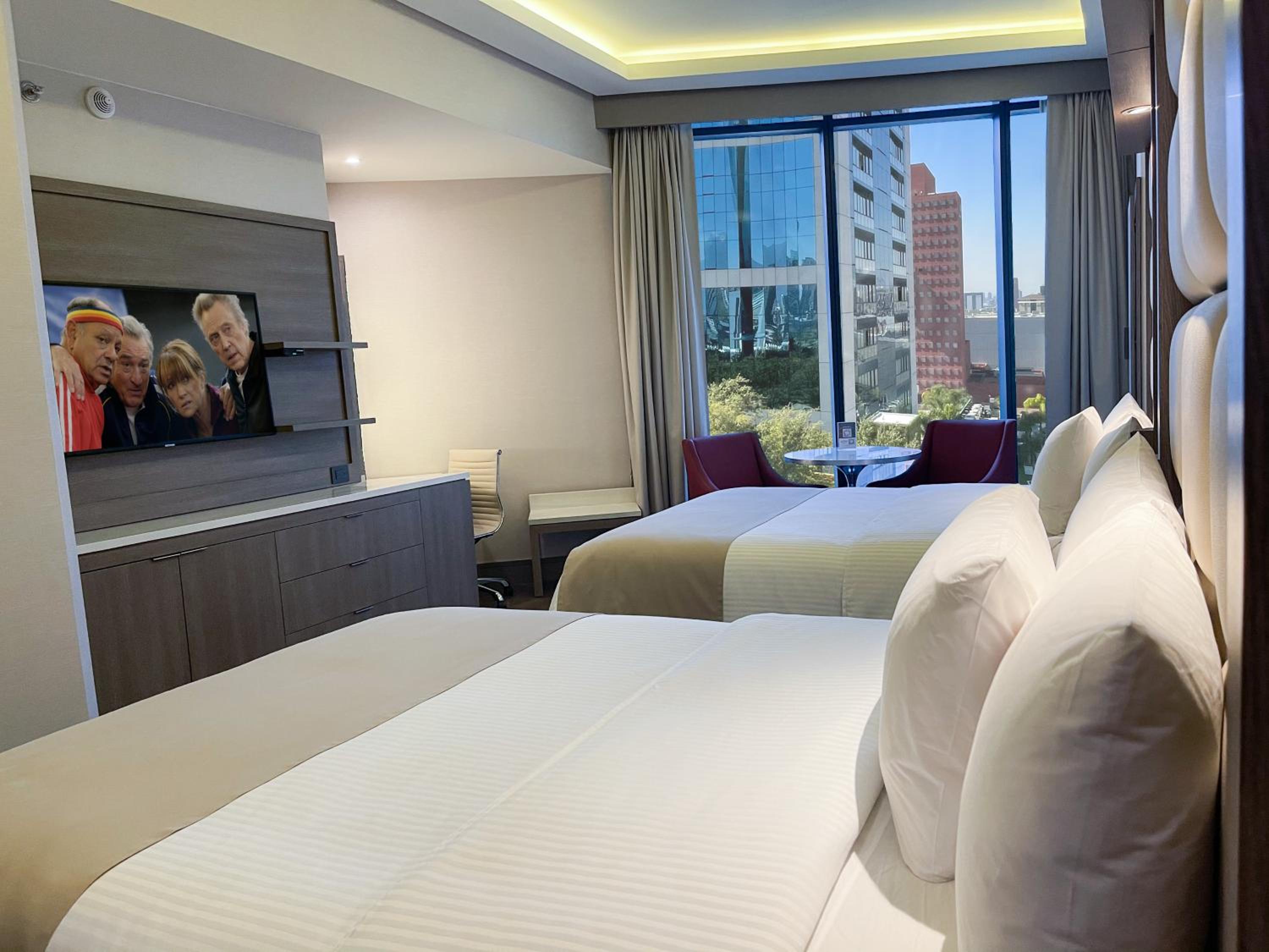 Twin Room with Mountain View
