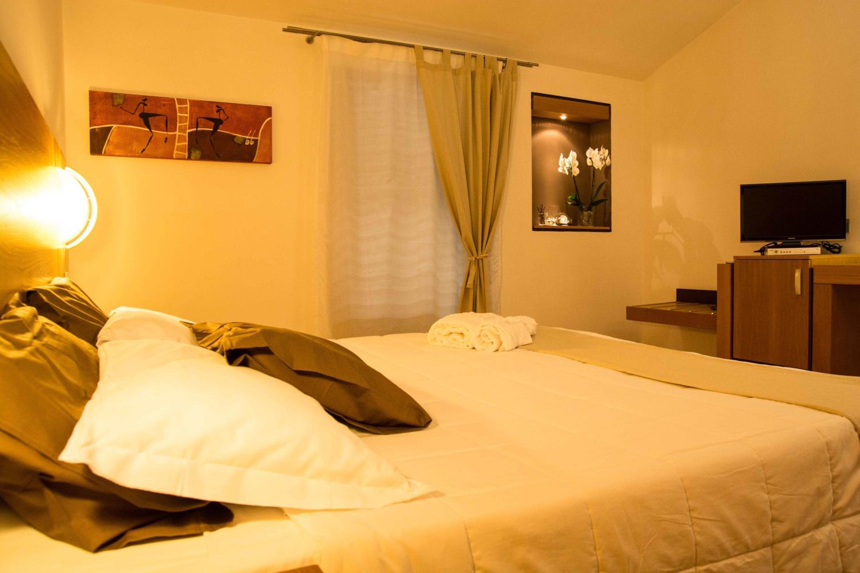 Double Room - Photo 4