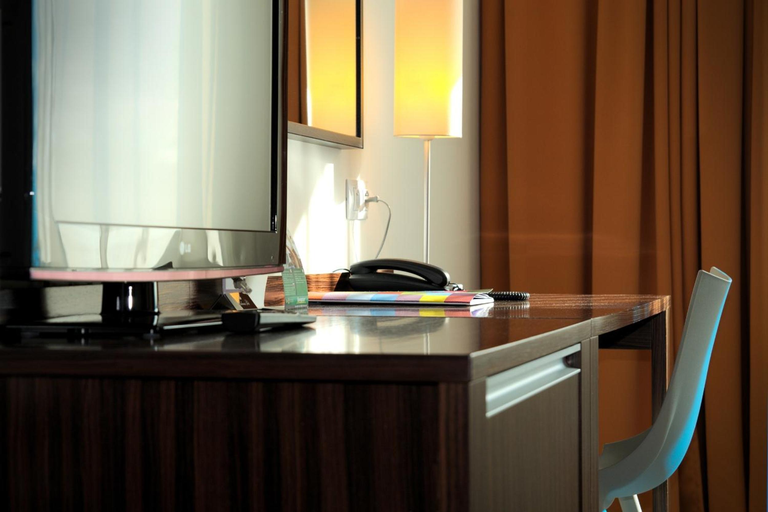 Double or Twin Room - Photo 2