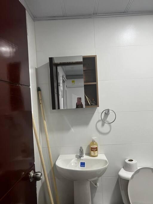 One-Bedroom House photo 2