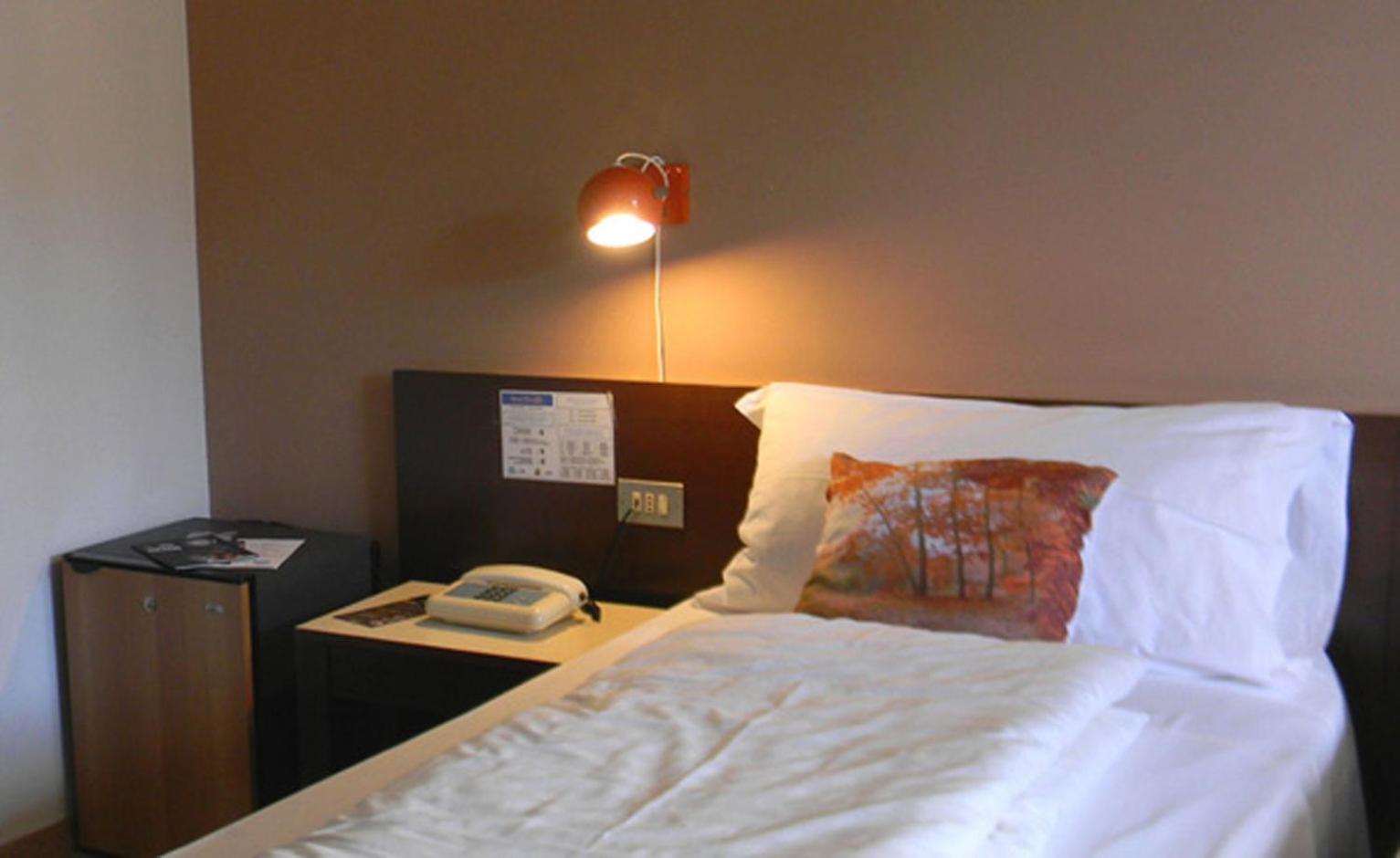 Standard Double or Twin Room photo 1