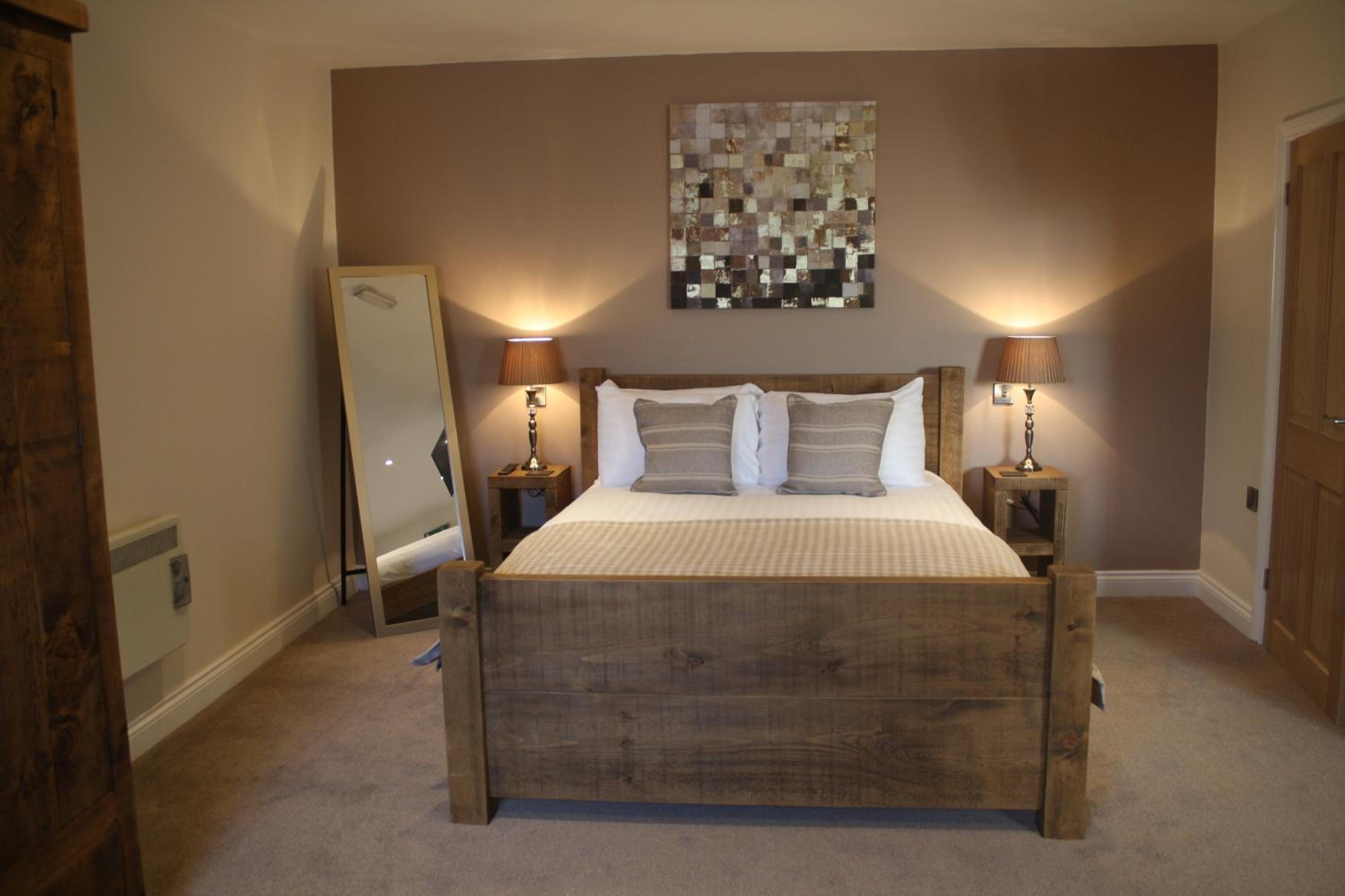 Superior King Room - Photo 1
