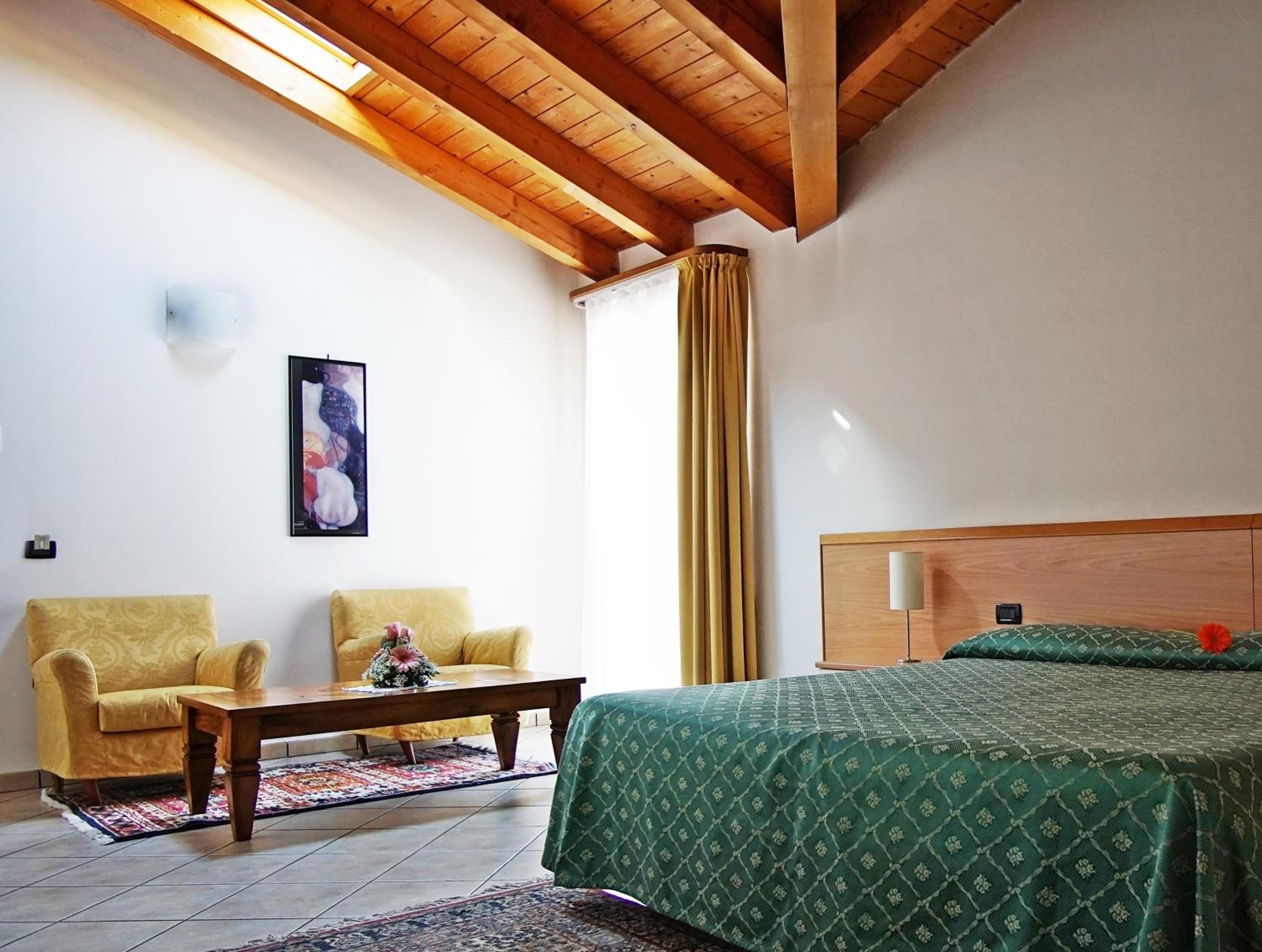 Junior Suite - Photo 1