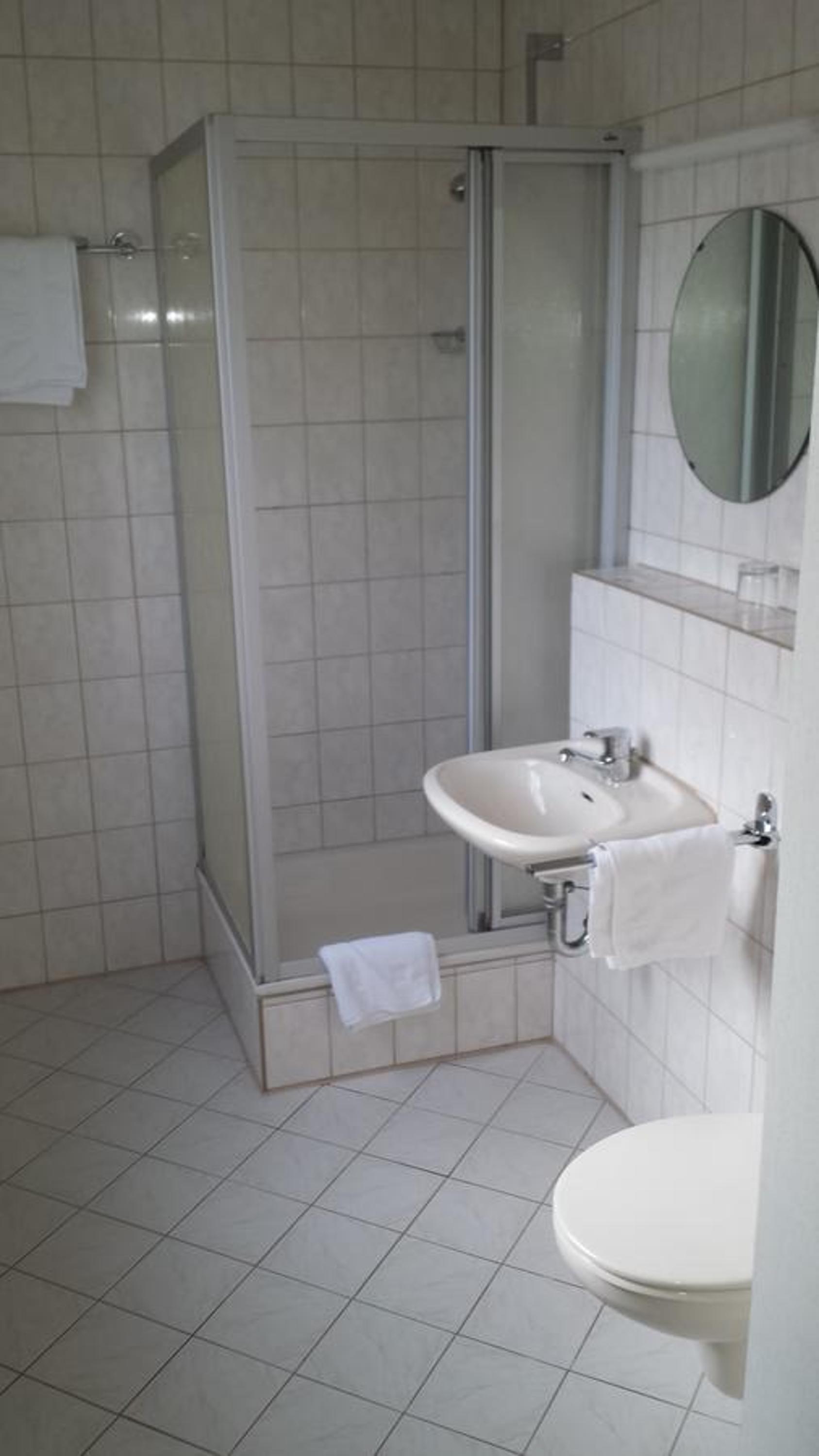 Double Room - Photo 7