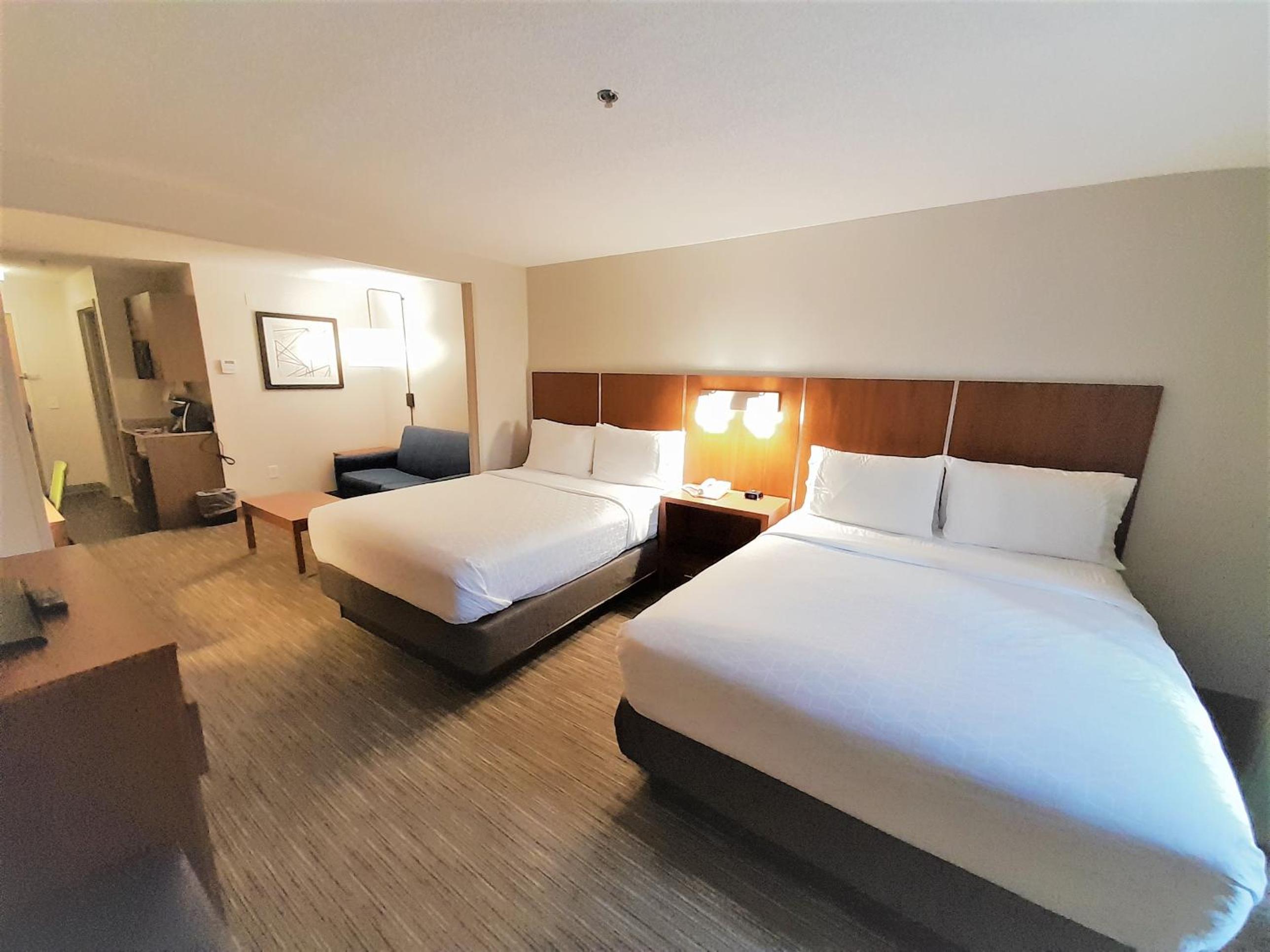 Two Single Beds Suite - Photo 1