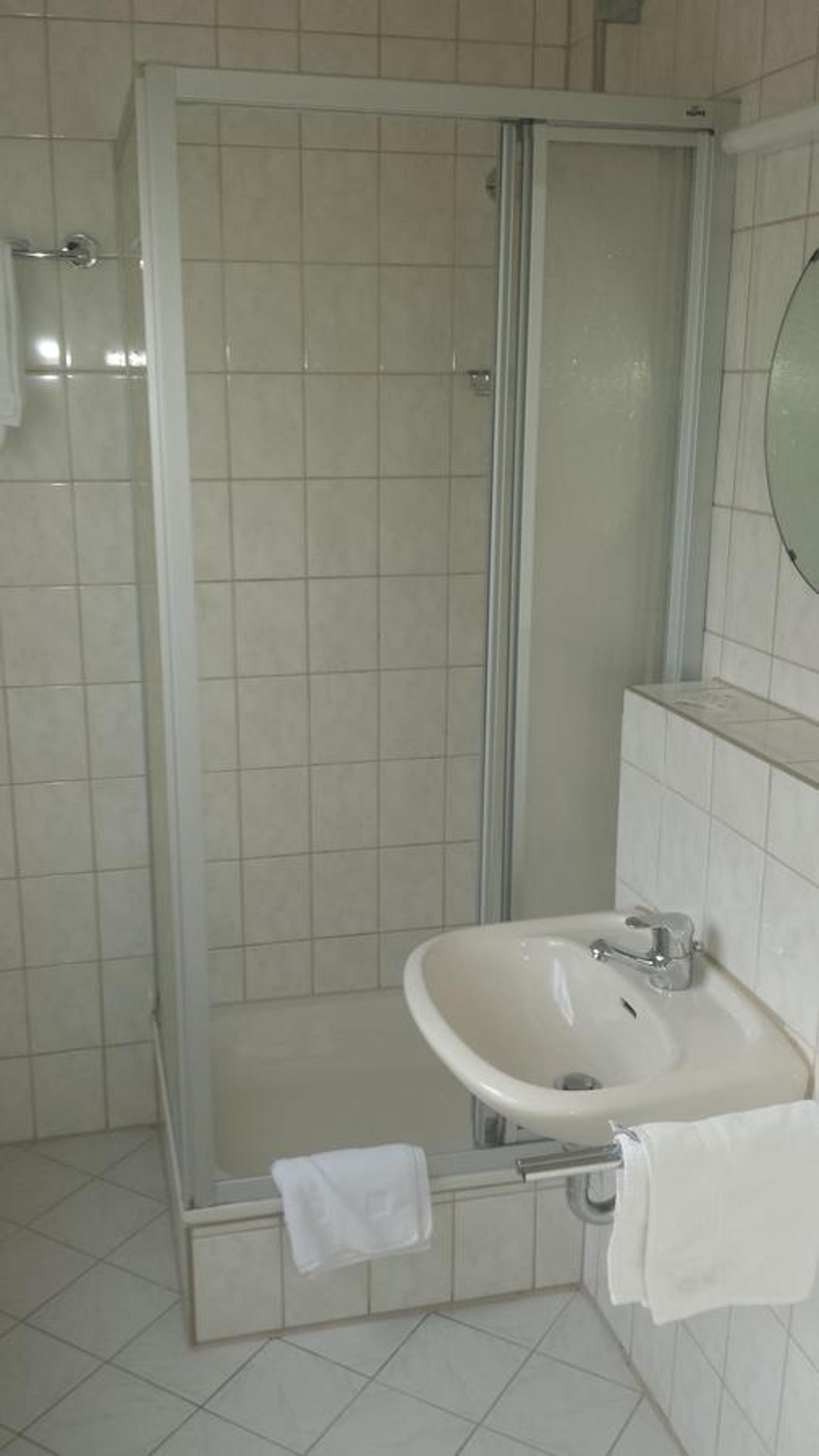 Double Room - Photo 5