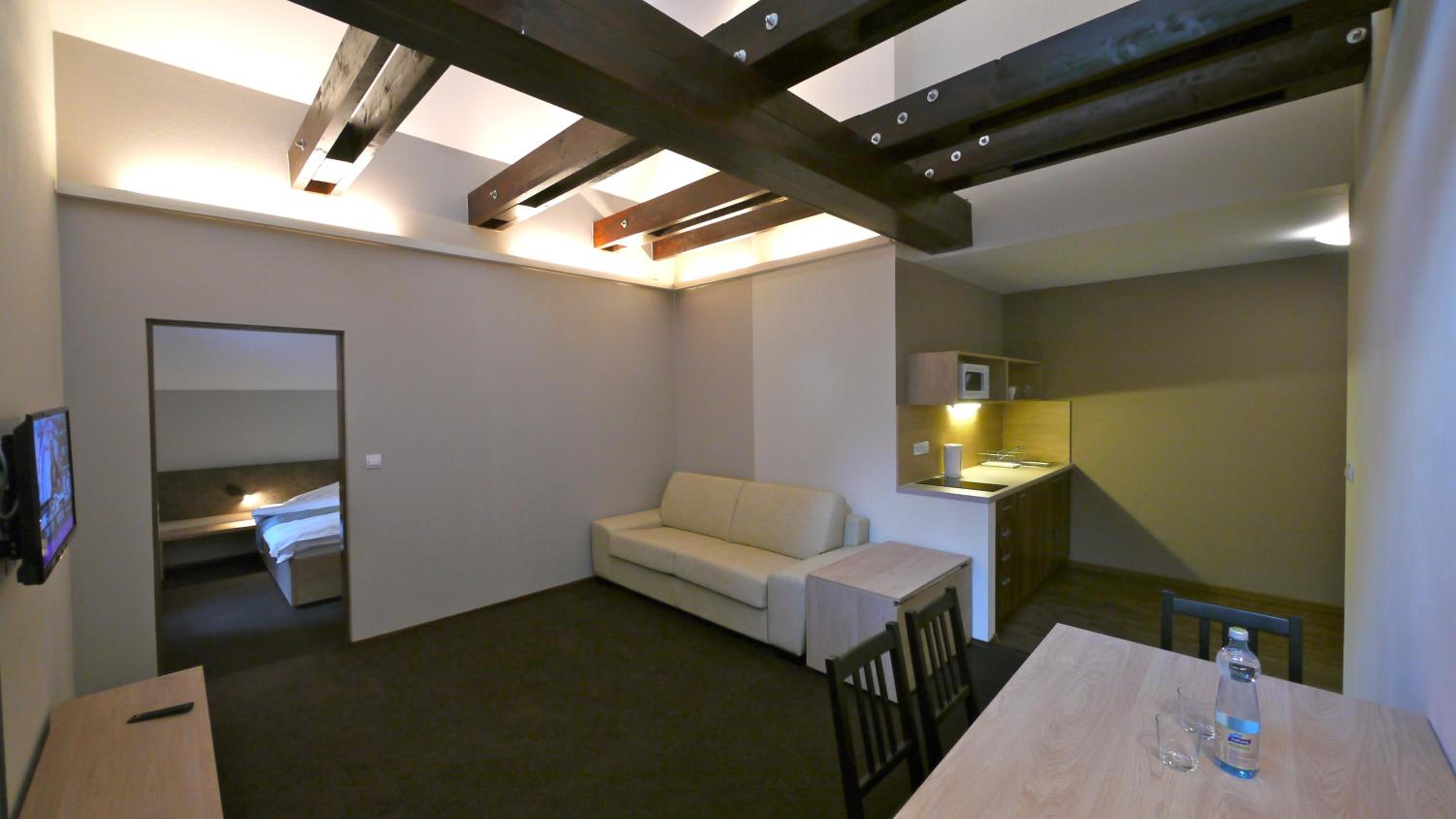 Deluxe Two-Bedroom Apartment photo 1