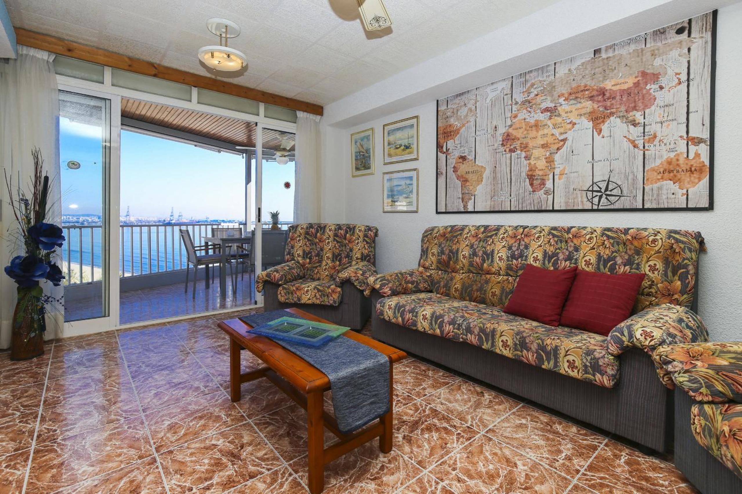Apartamento con vista al mar