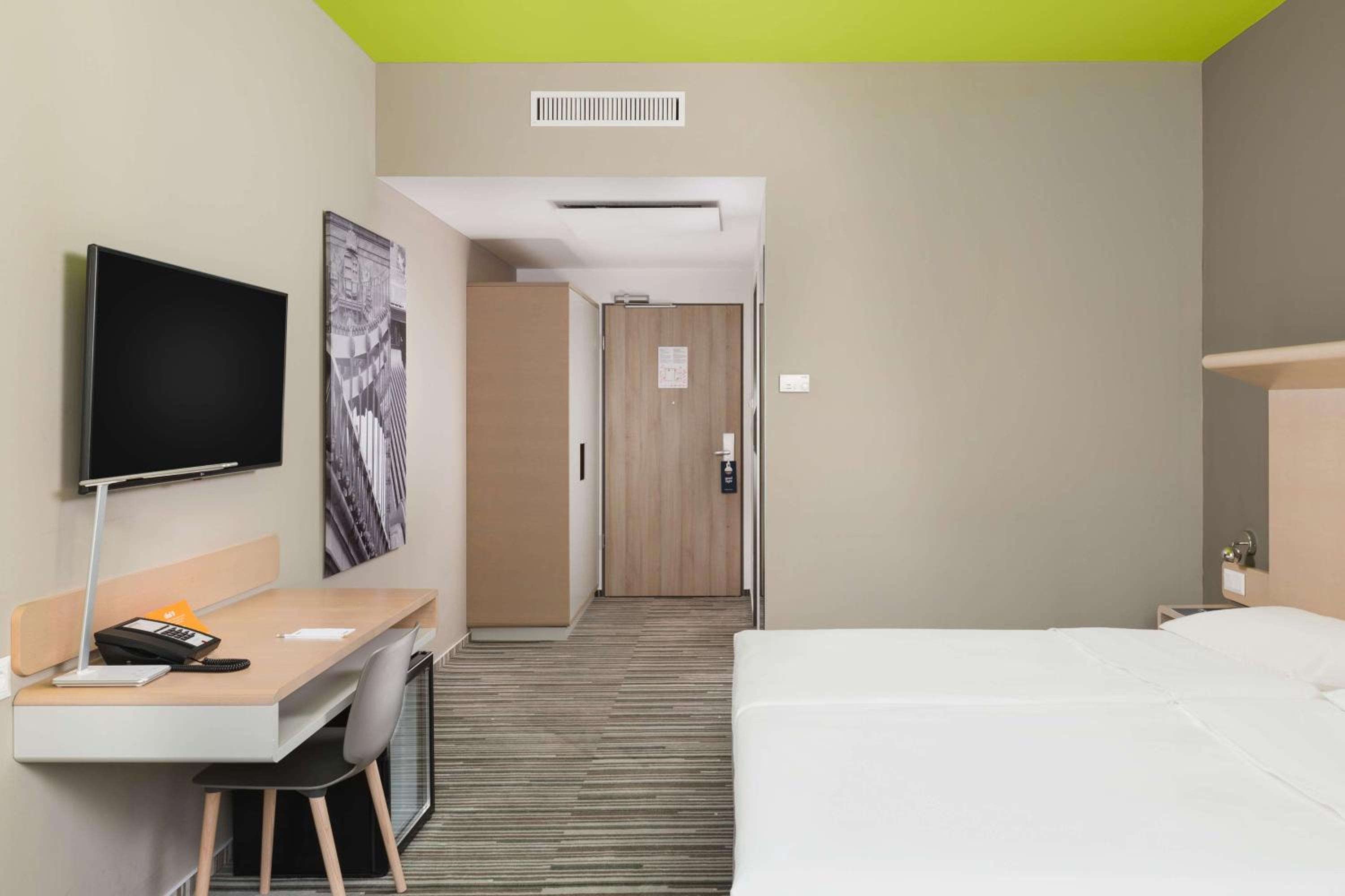 Superior Room - Photo 1