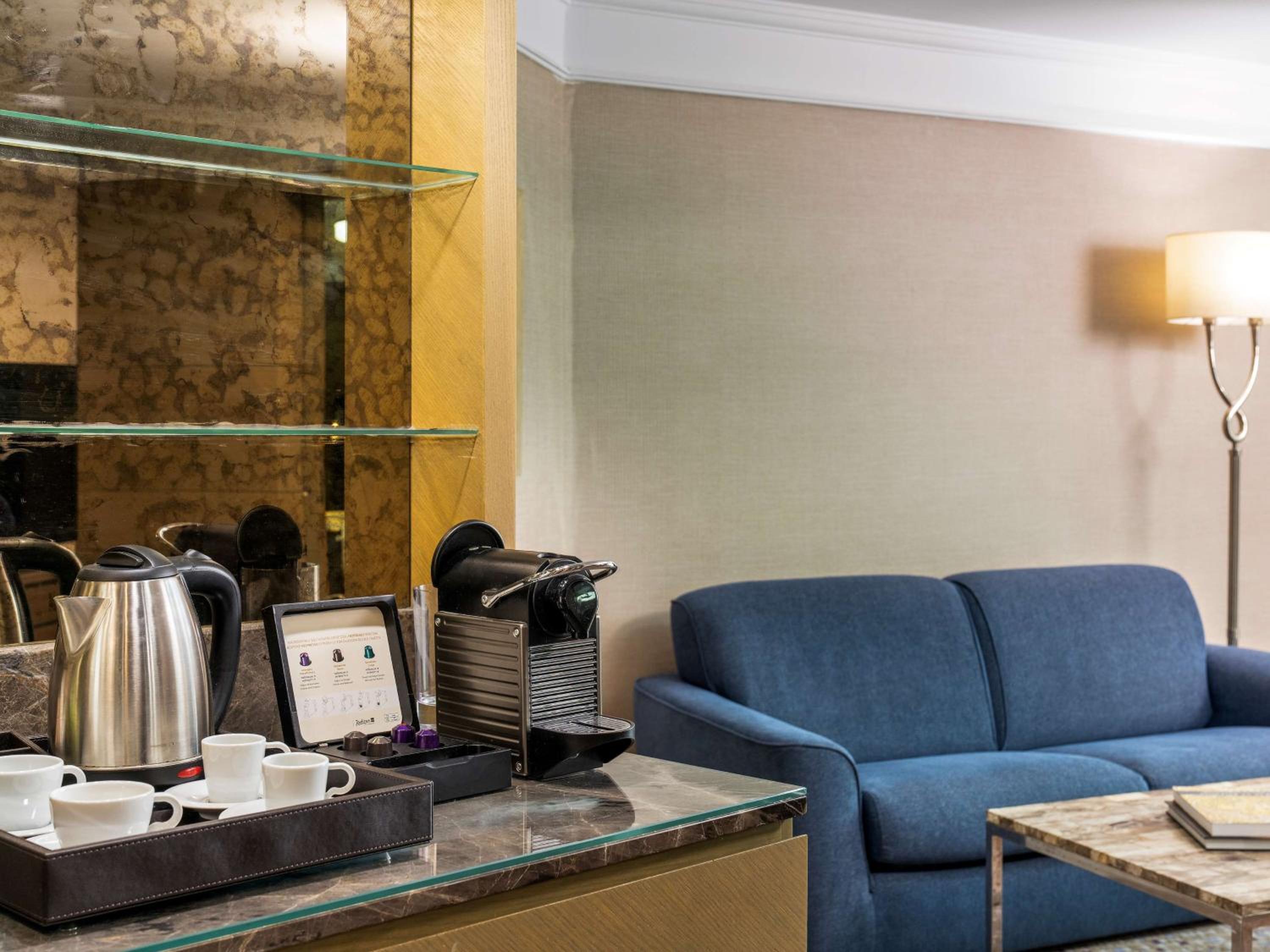 Suite with City View - Lounge Access - Photo 5