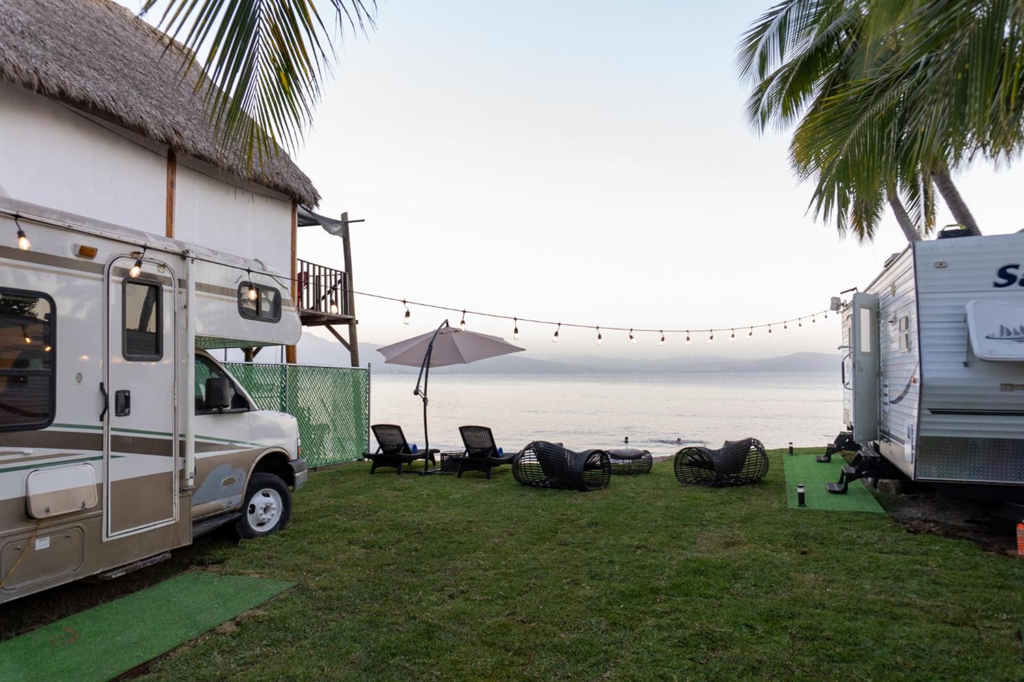 Caravan photo 2